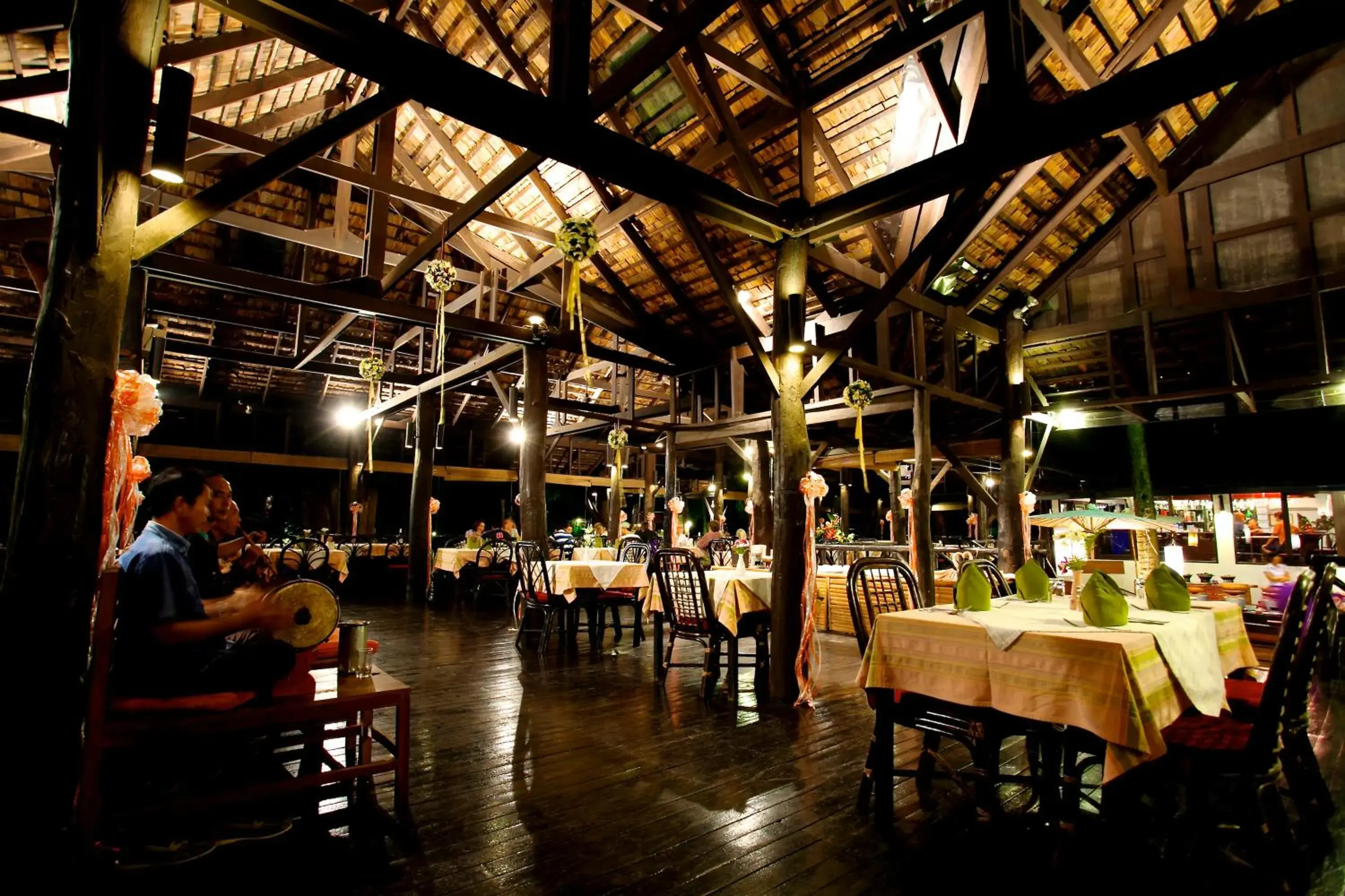 Restaurant/Places to Eat in Lampang River Lodge (SHA Certified)