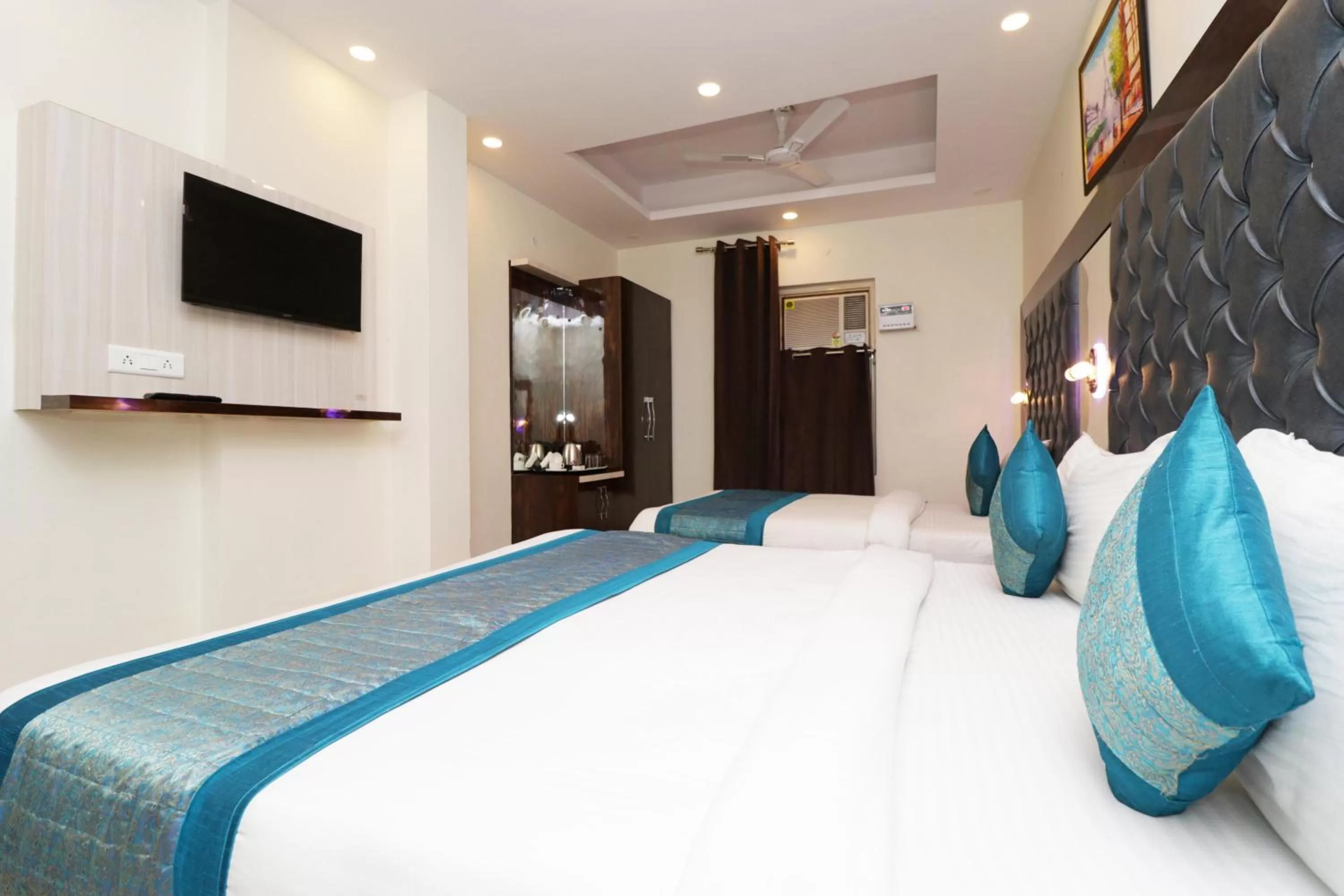 Photo of the whole room, Bed in Airport Hotel Shivaka Inn