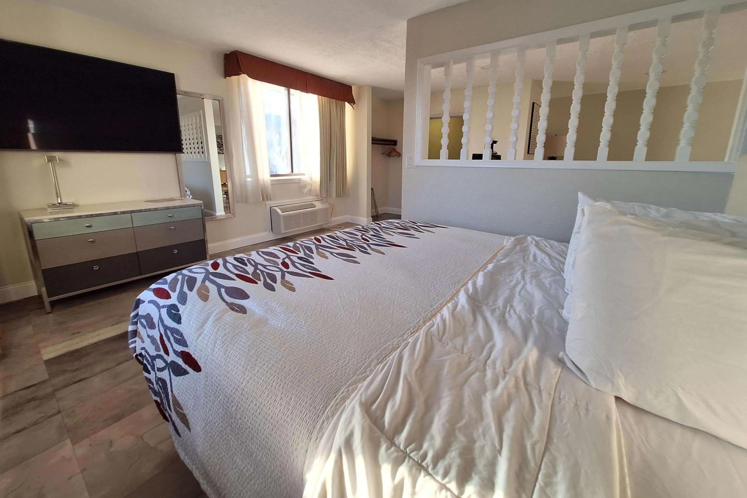 King Studio Suite - Non-Smoking in Ramada by Wyndham Indianapolis Speedway