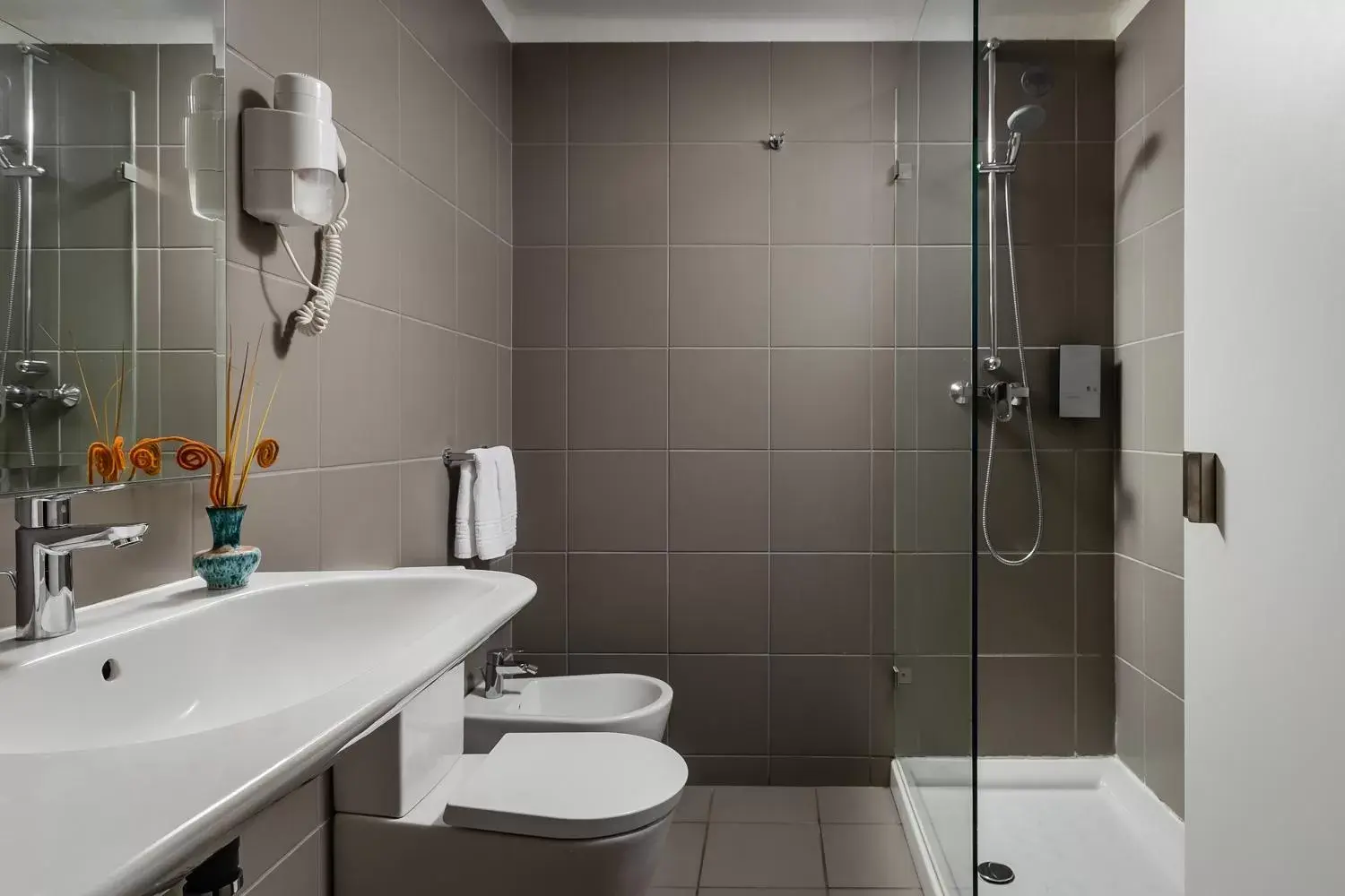 Shower, Bathroom in Hotel D. Luis - Elvas