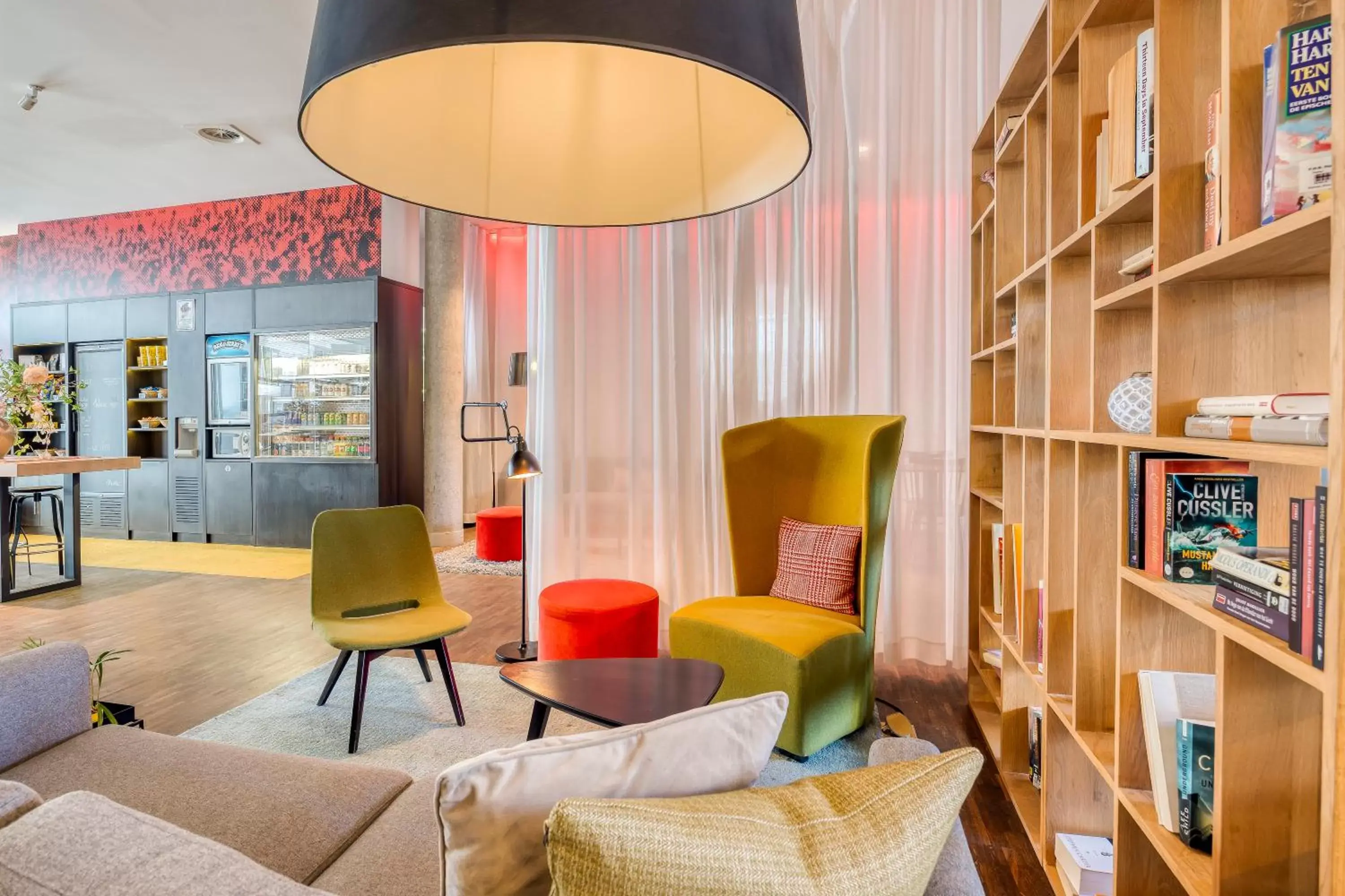 Lounge or bar, Seating Area in Holiday Inn Express Mechelen City Centre, an IHG Hotel