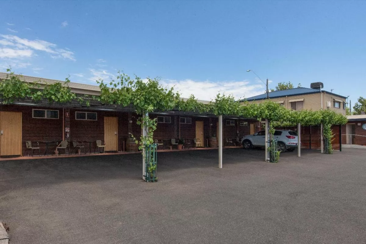 Property building in Ararat Motor Inn