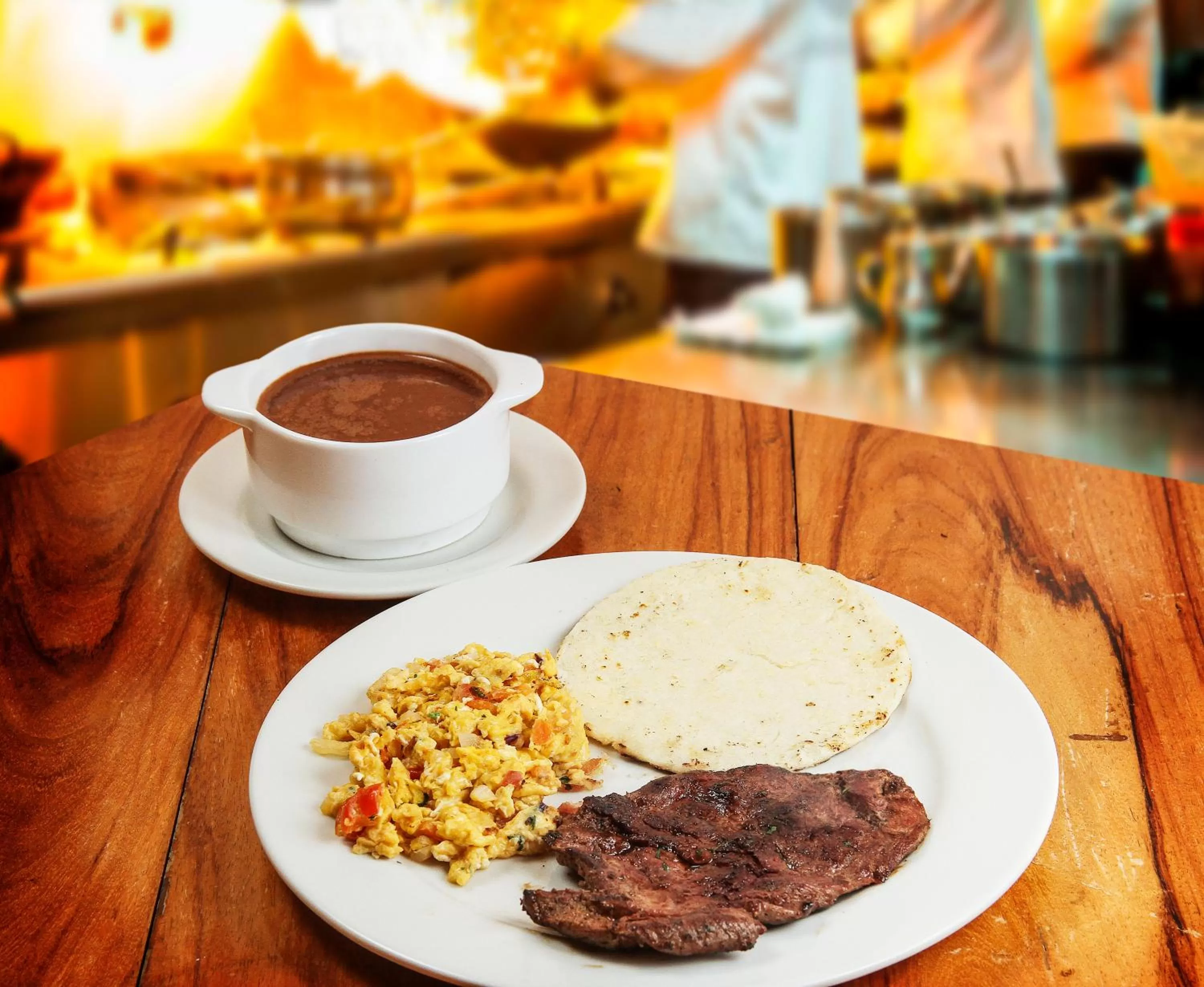 Breakfast in Dedalos Fly House