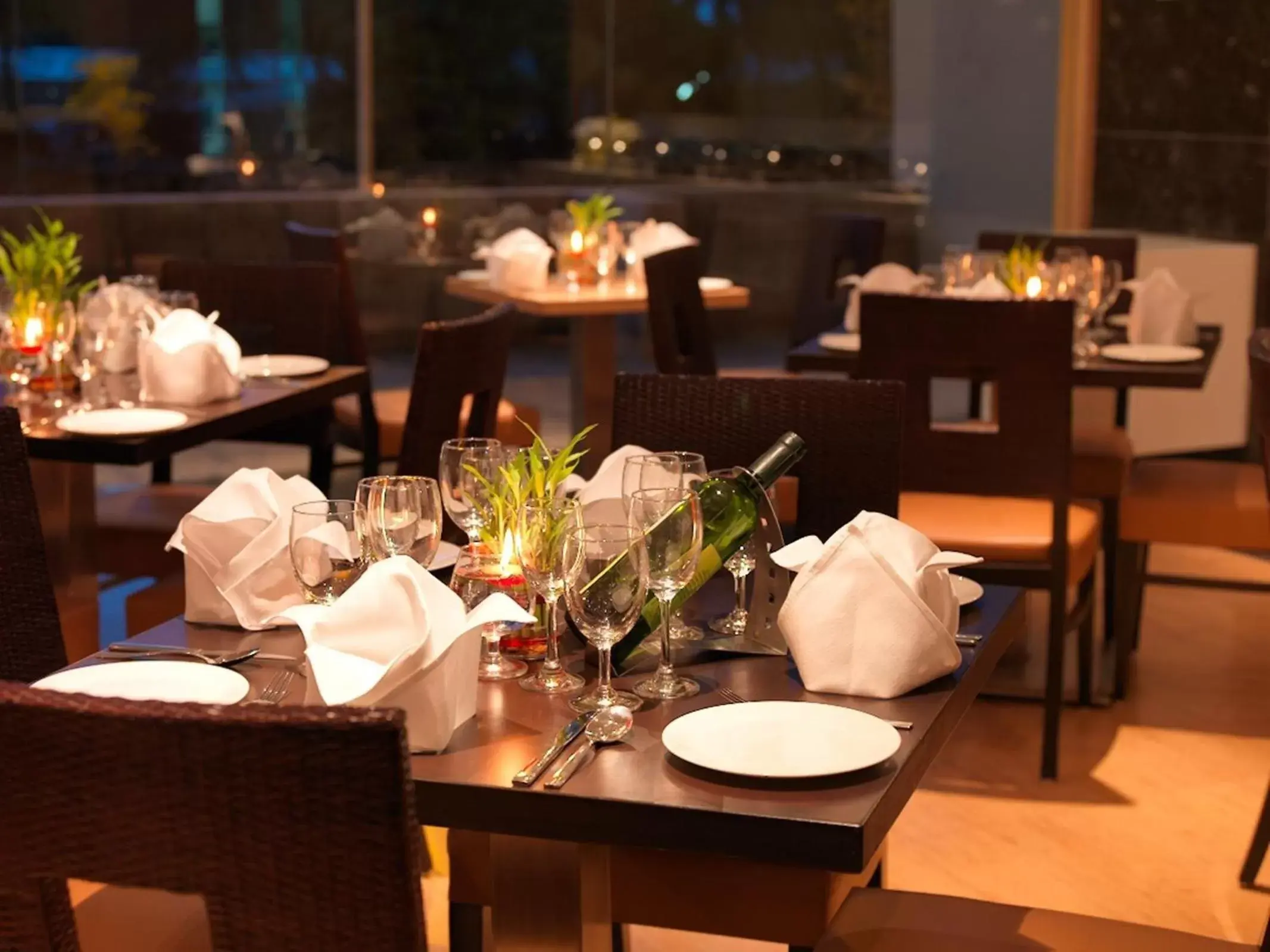 Restaurant/Places to Eat in Spree Shivai Hotel