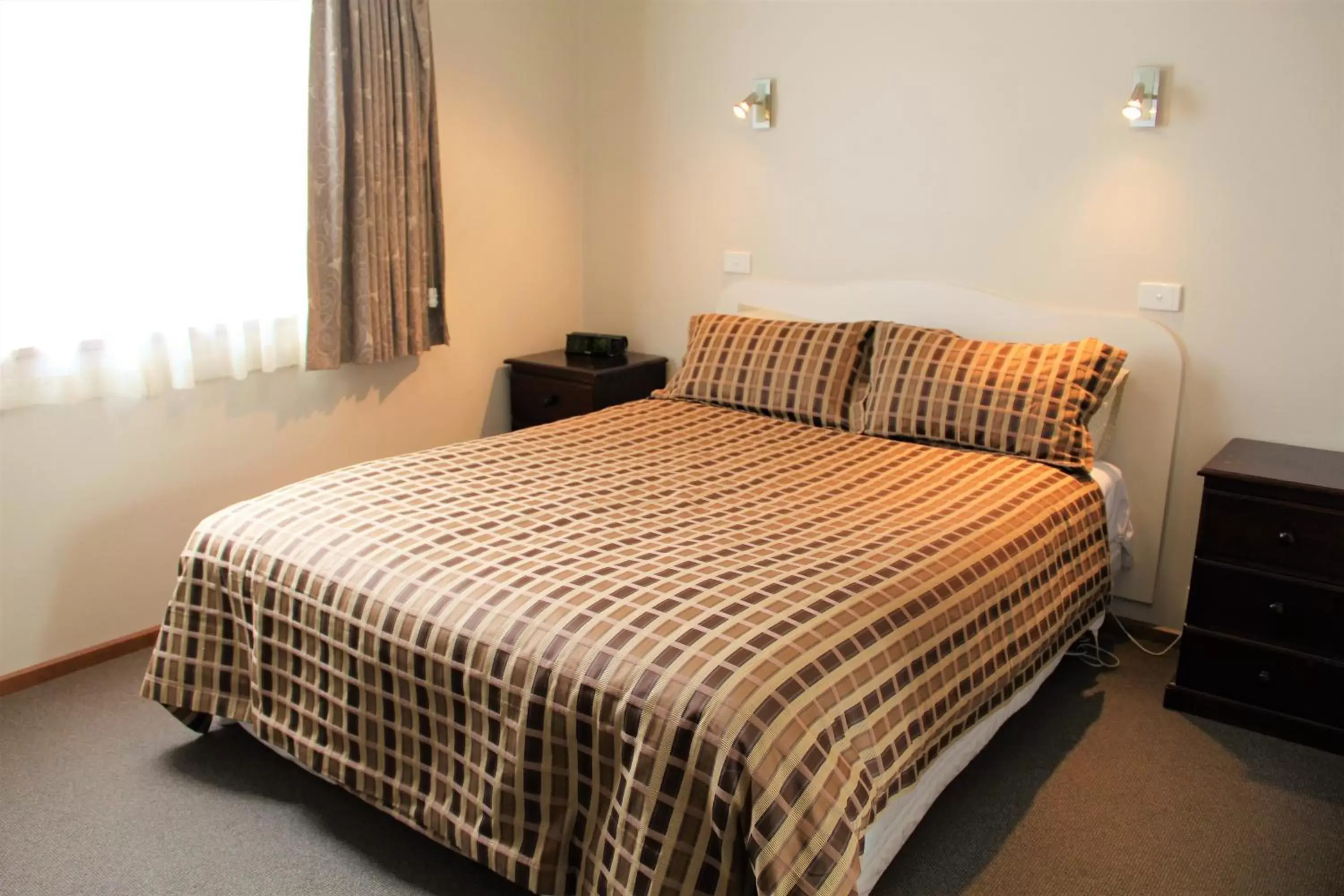 Bedroom, Bed in Ballarat Eureka Lodge Motel