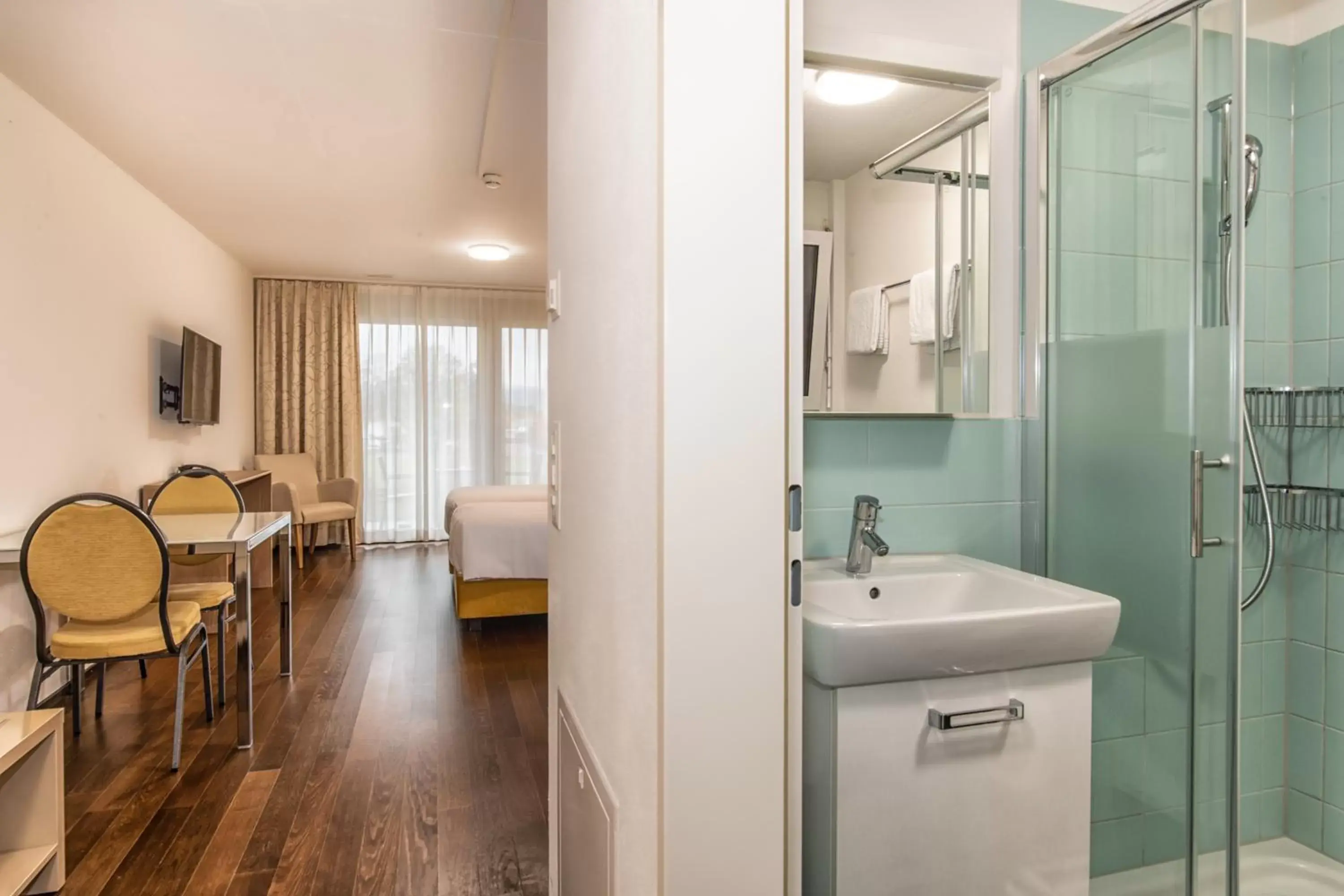 Shower, Bathroom in Hotel Residence Loren - contact & contactless check-in