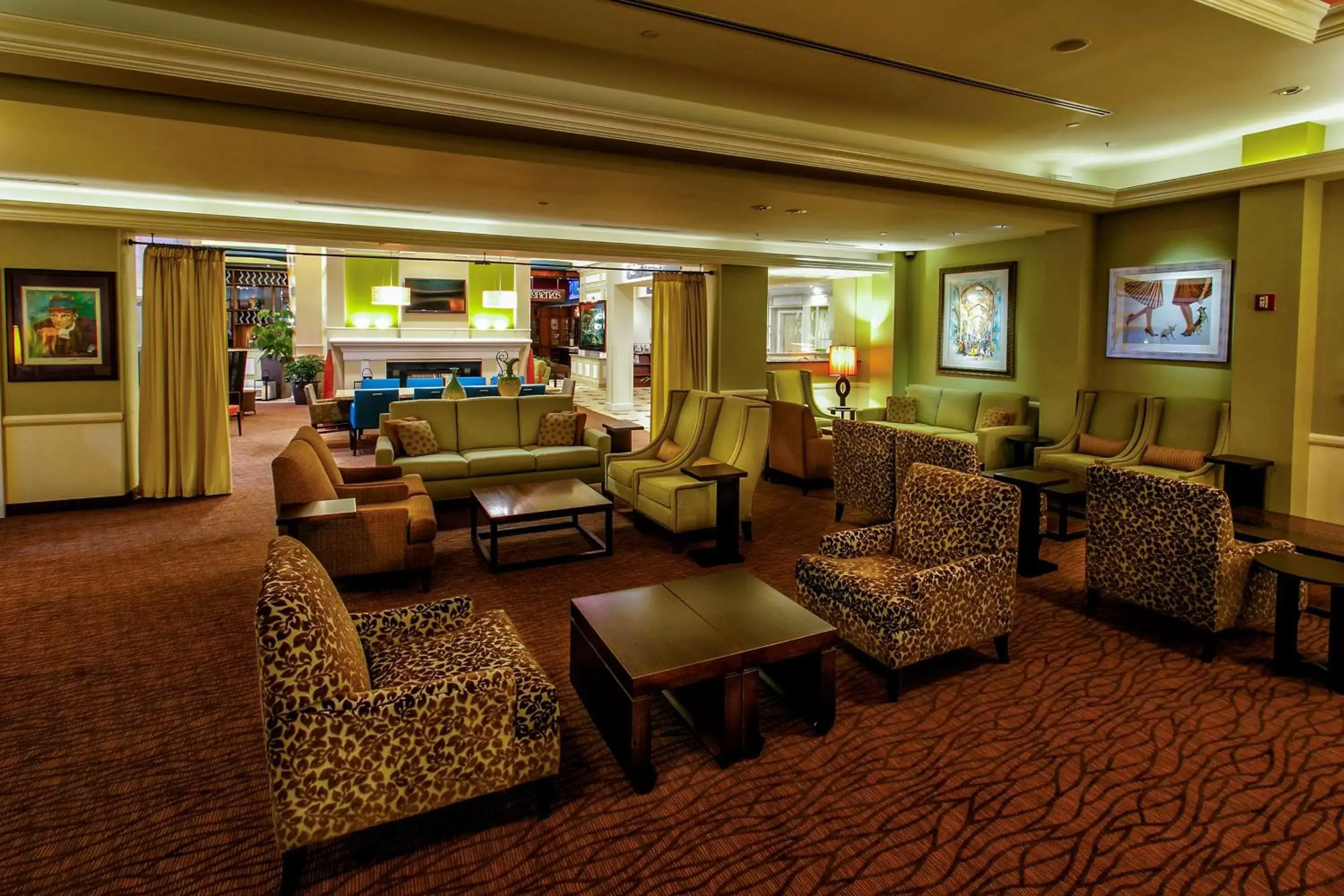 Lobby or reception, Seating Area in Hilton Garden Inn New York/Staten Island