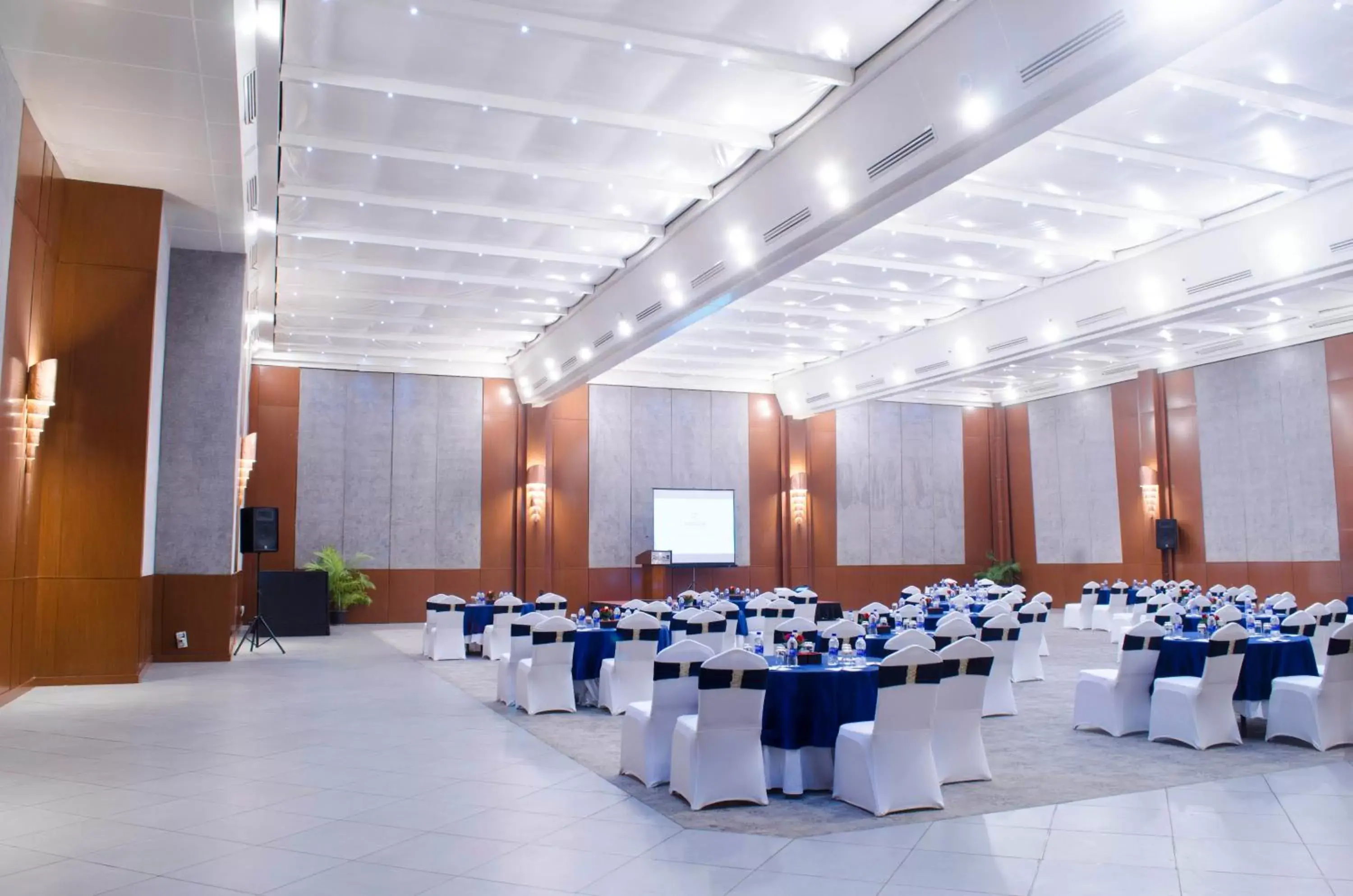 Banquet/Function facilities, Banquet Facilities in Radisson Blu Hotel, Greater Noida