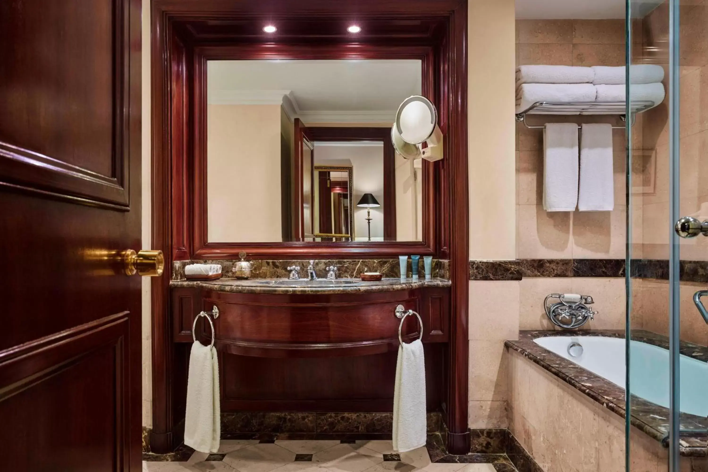 Bathroom in JW Marriott Hotel Cairo
