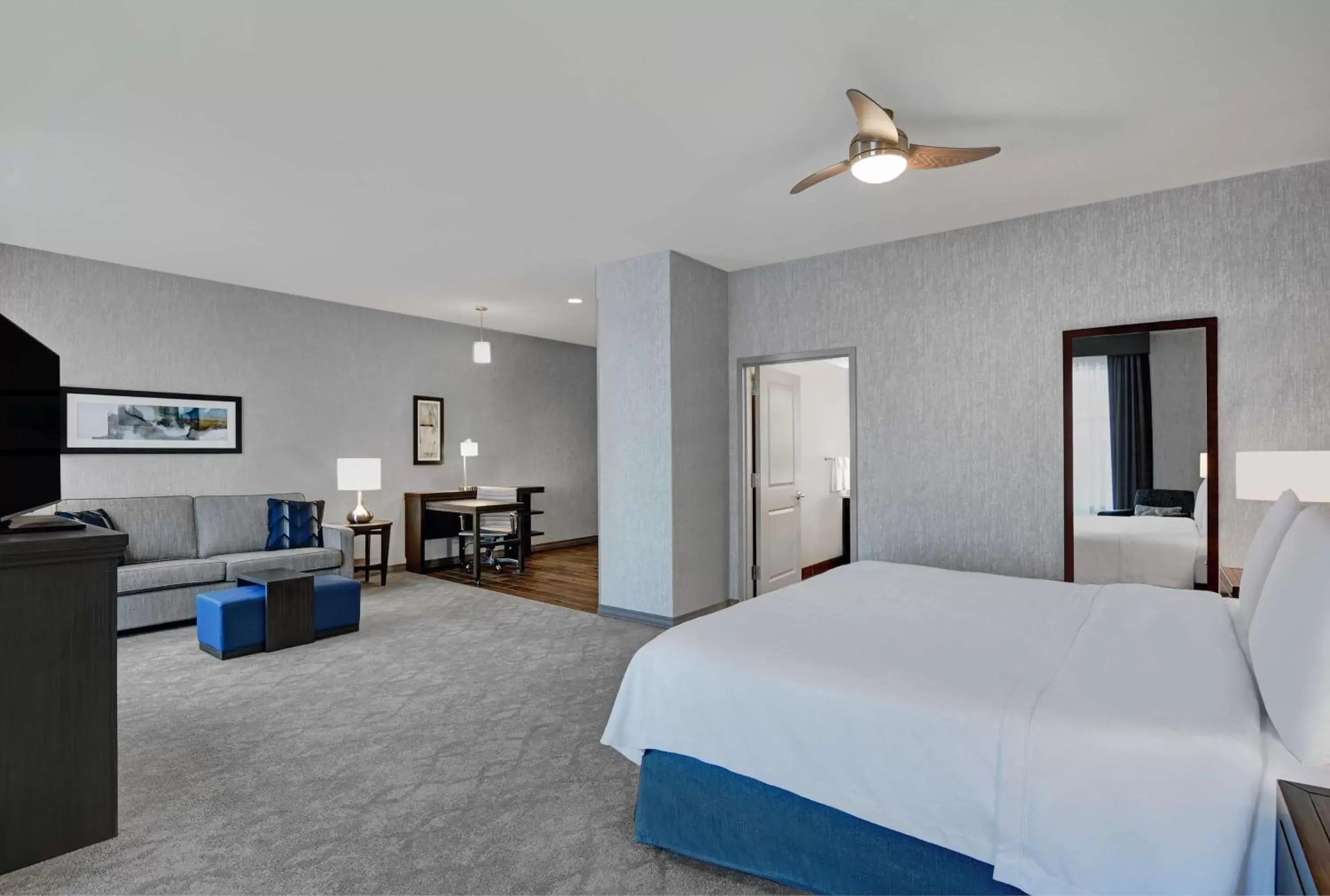 Bedroom in Homewood Suites By Hilton Edison Woodbridge, NJ