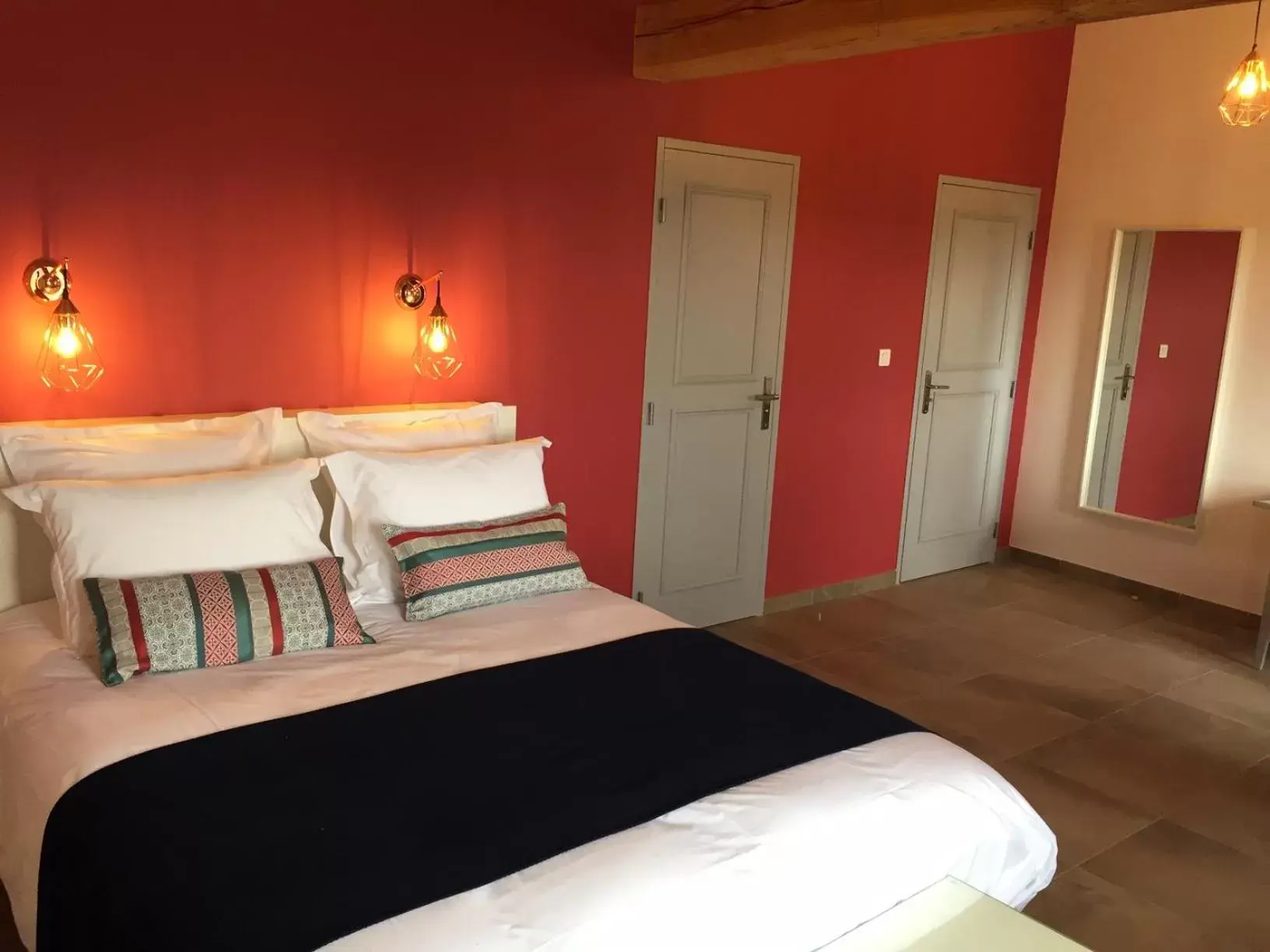 Photo of the whole room, Bed in DOMAINE FORVENT