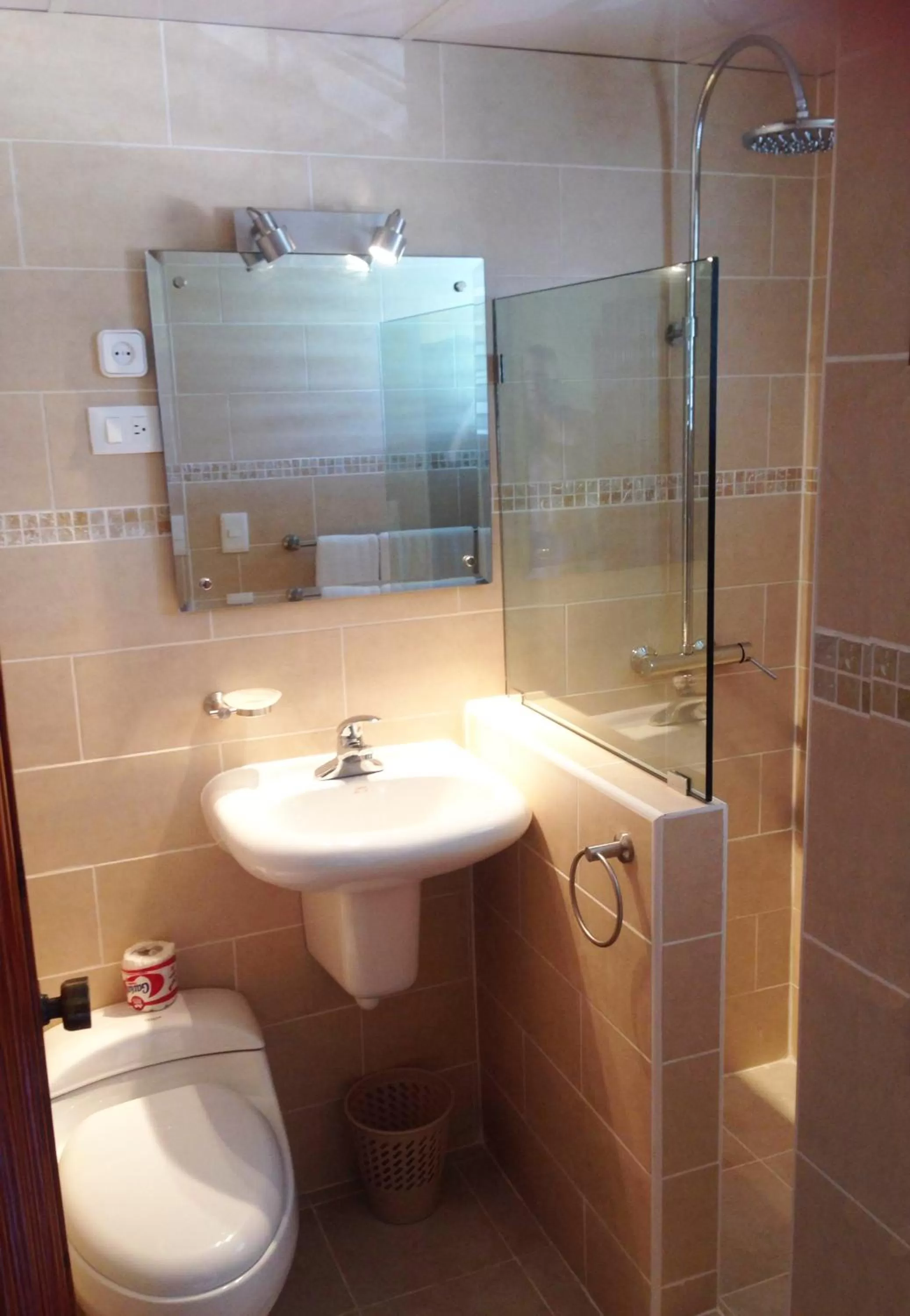 Queen Room with Balcony in Hotel Voramar