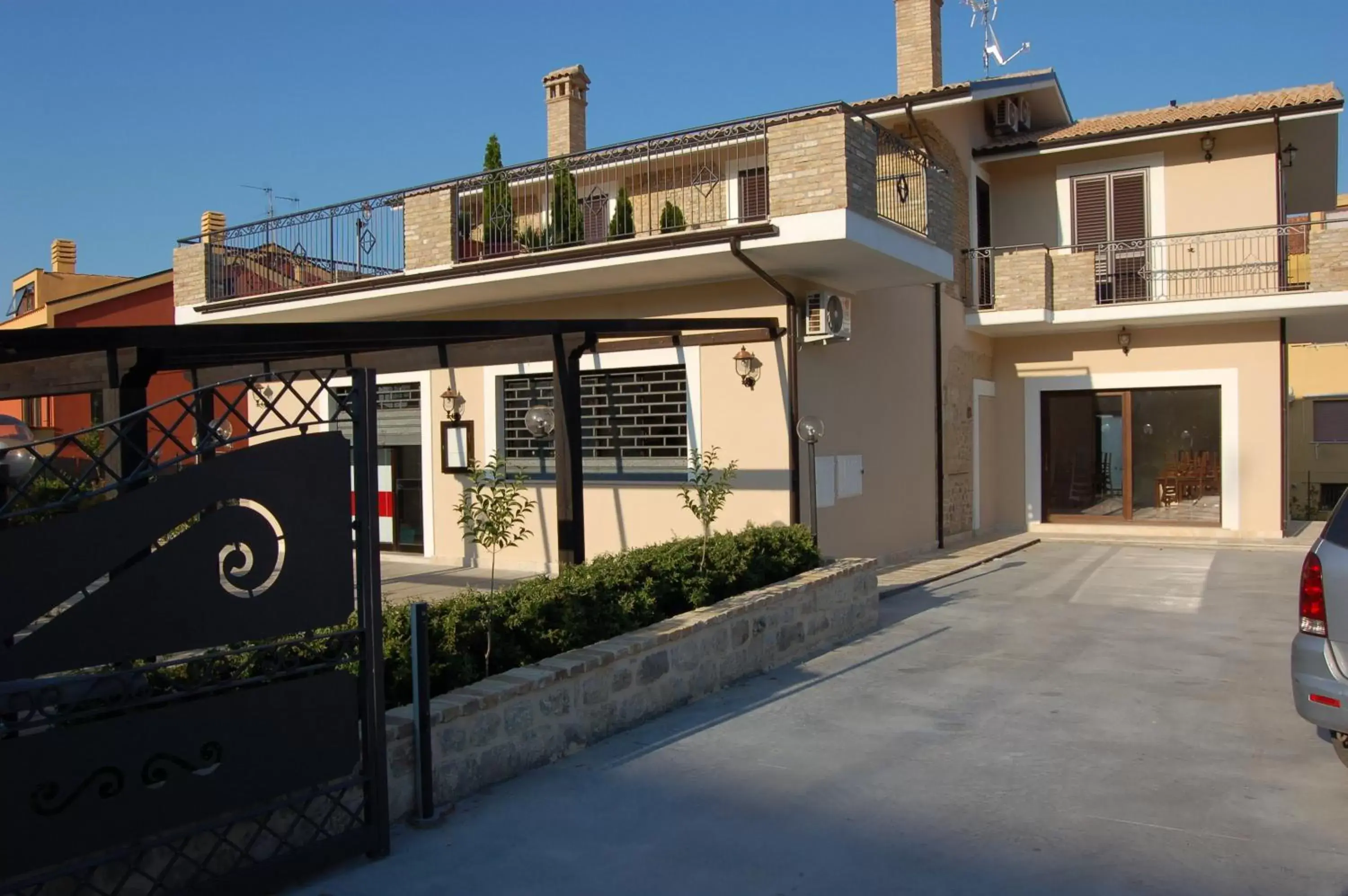 Facade/entrance, Property Building in Piccolo Marte