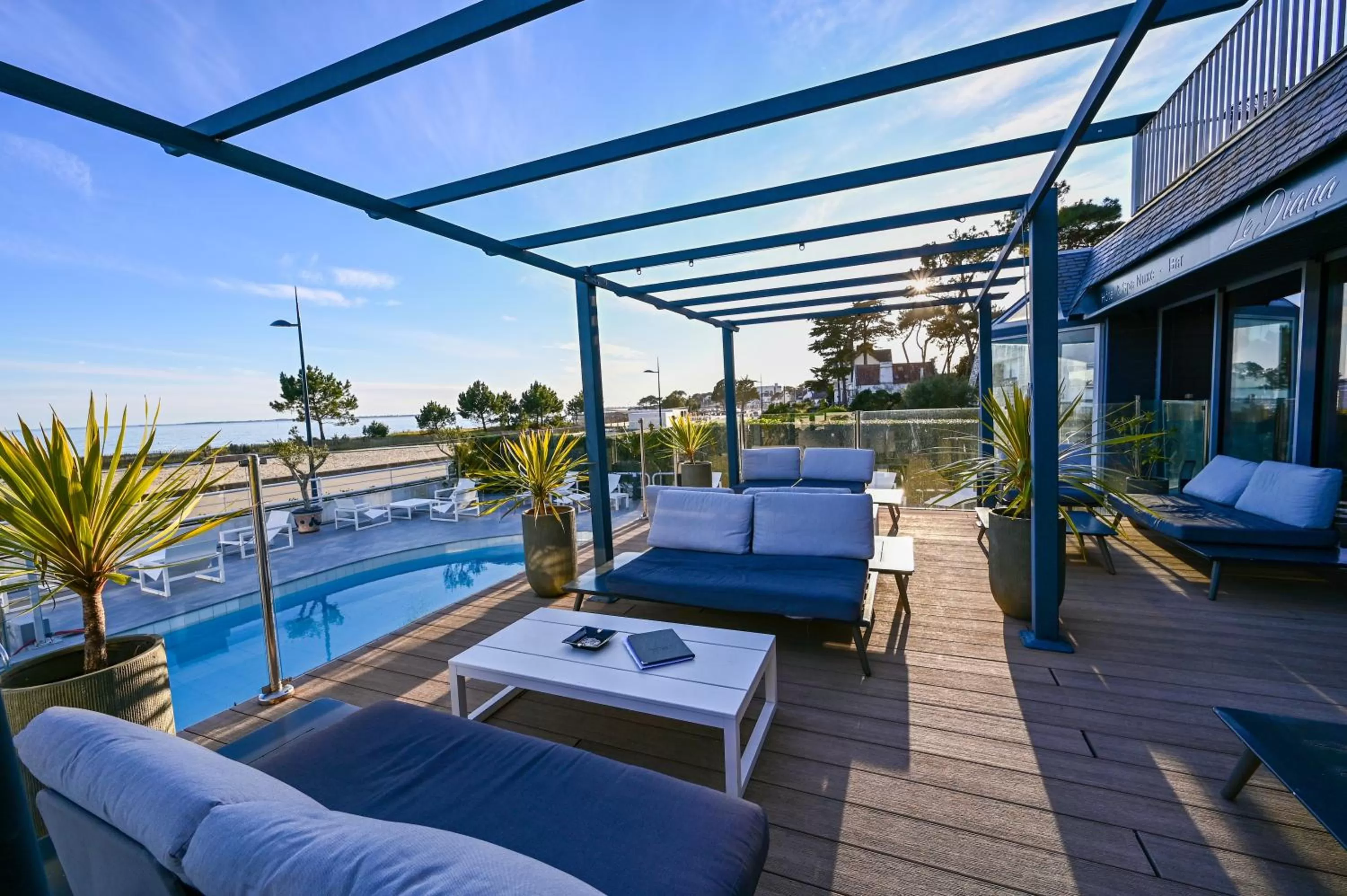 Patio in Le Diana Hôtel & Spa