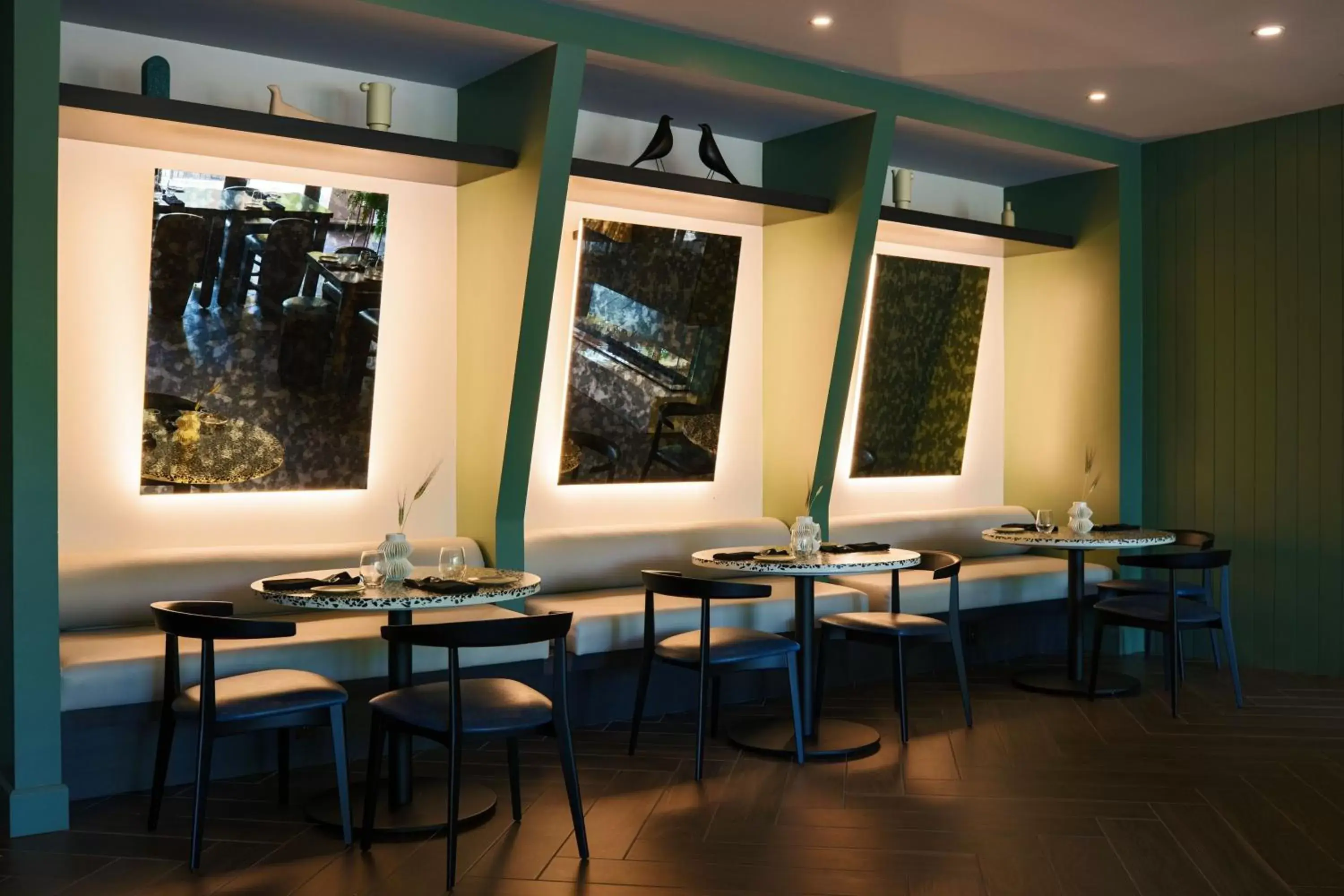 Restaurant/places to eat in The Ven at Embassy Row, Washington, D.C., a Tribute Portfolio Hotel Restaurant/places to eat in The Ven at Embassy Row, Washington, D.C., a Tribute Portfolio Hotel