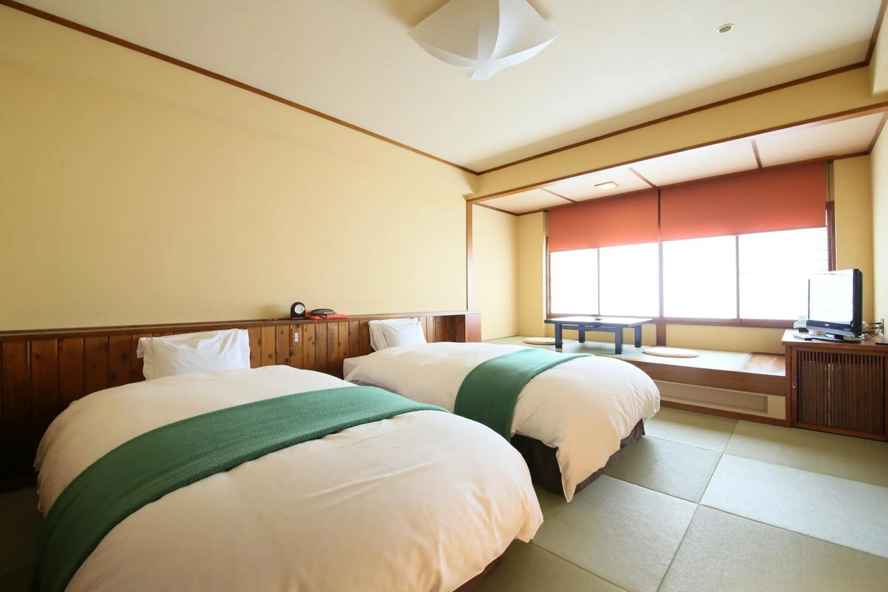 Photo of the whole room, Bed in Hotel Tamanoyu