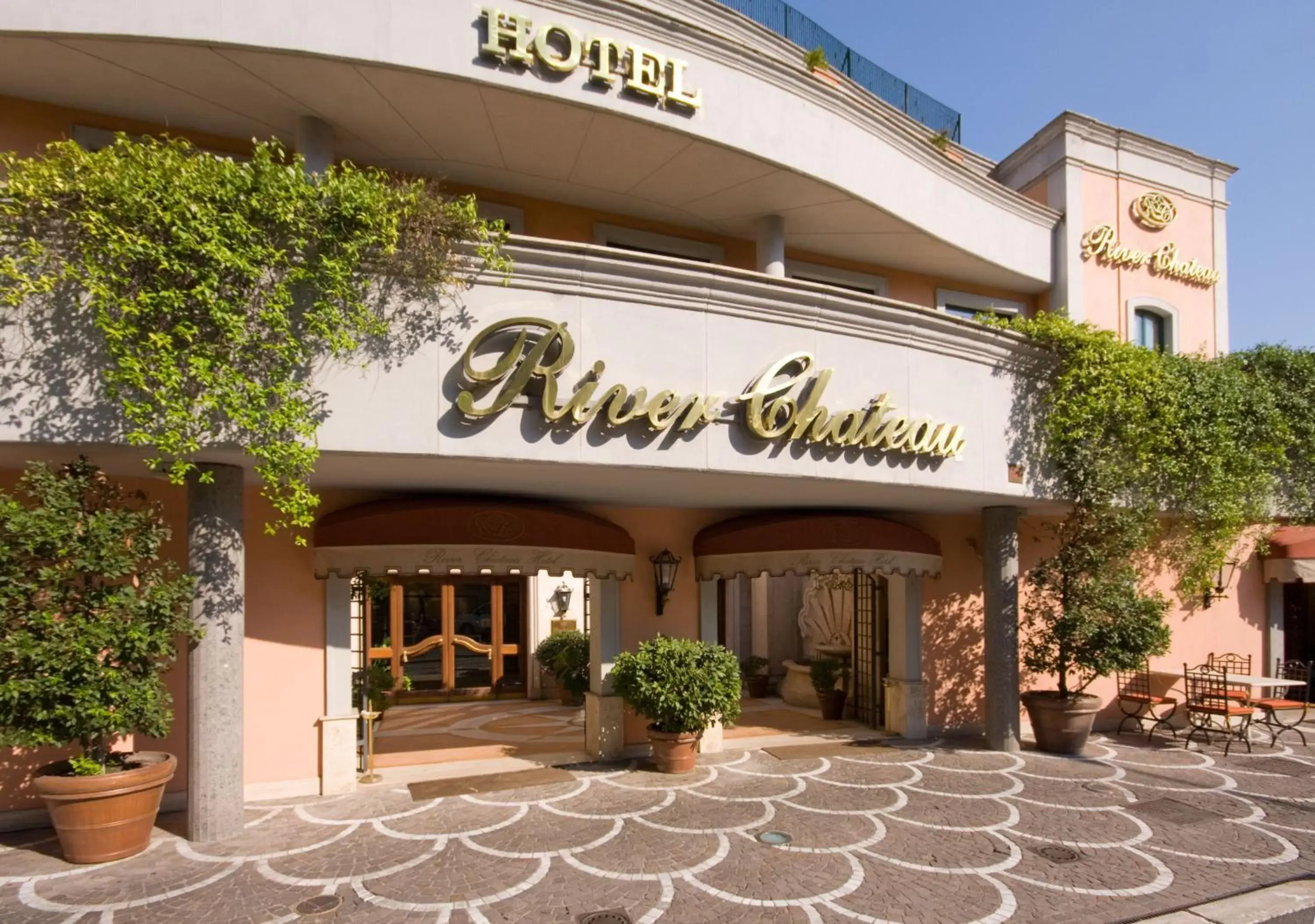 Facade/entrance, Property Building in River Chateau Hotel