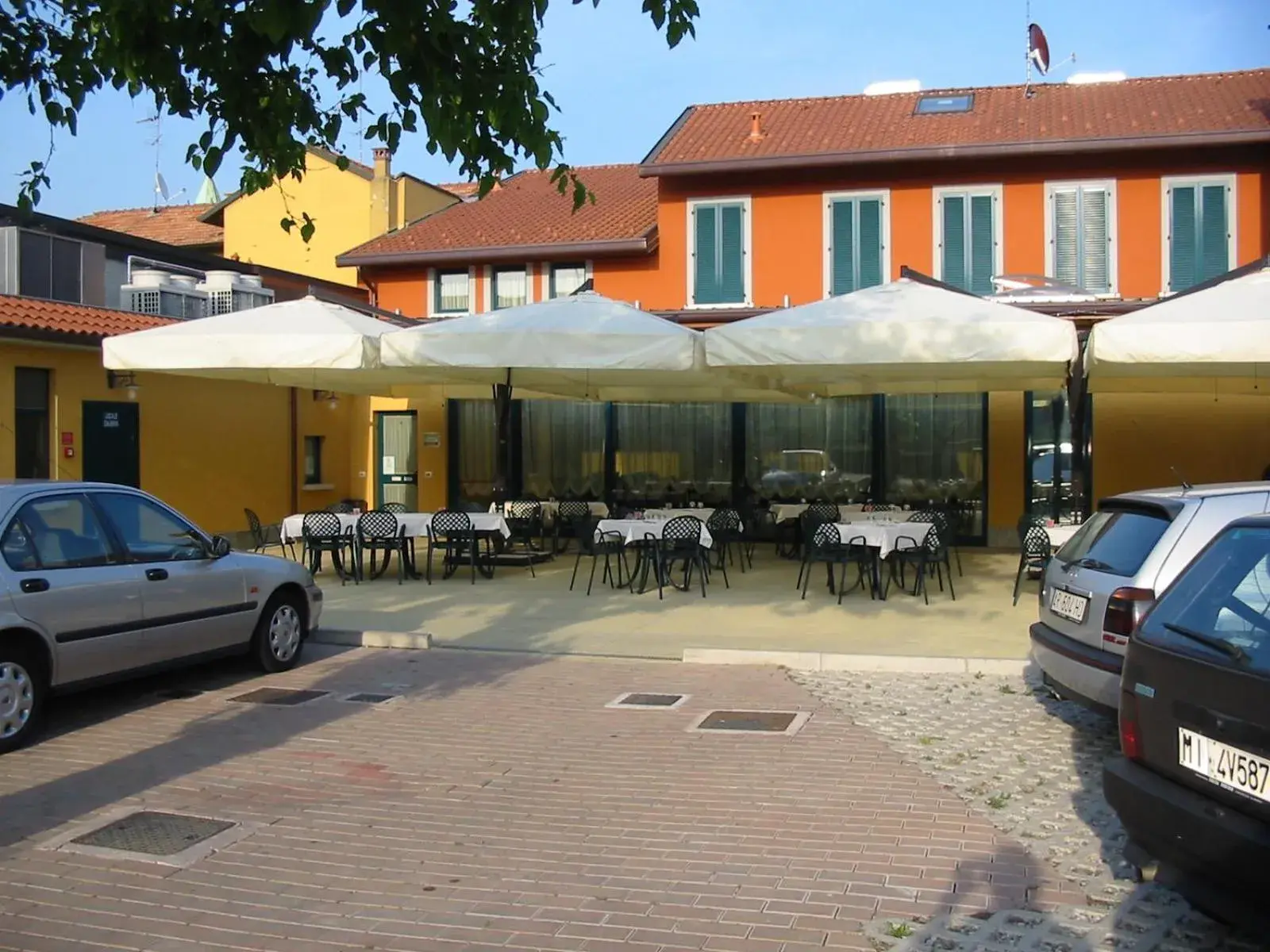 Property building, Patio/Outdoor Area in Hotel Ristorante Morus