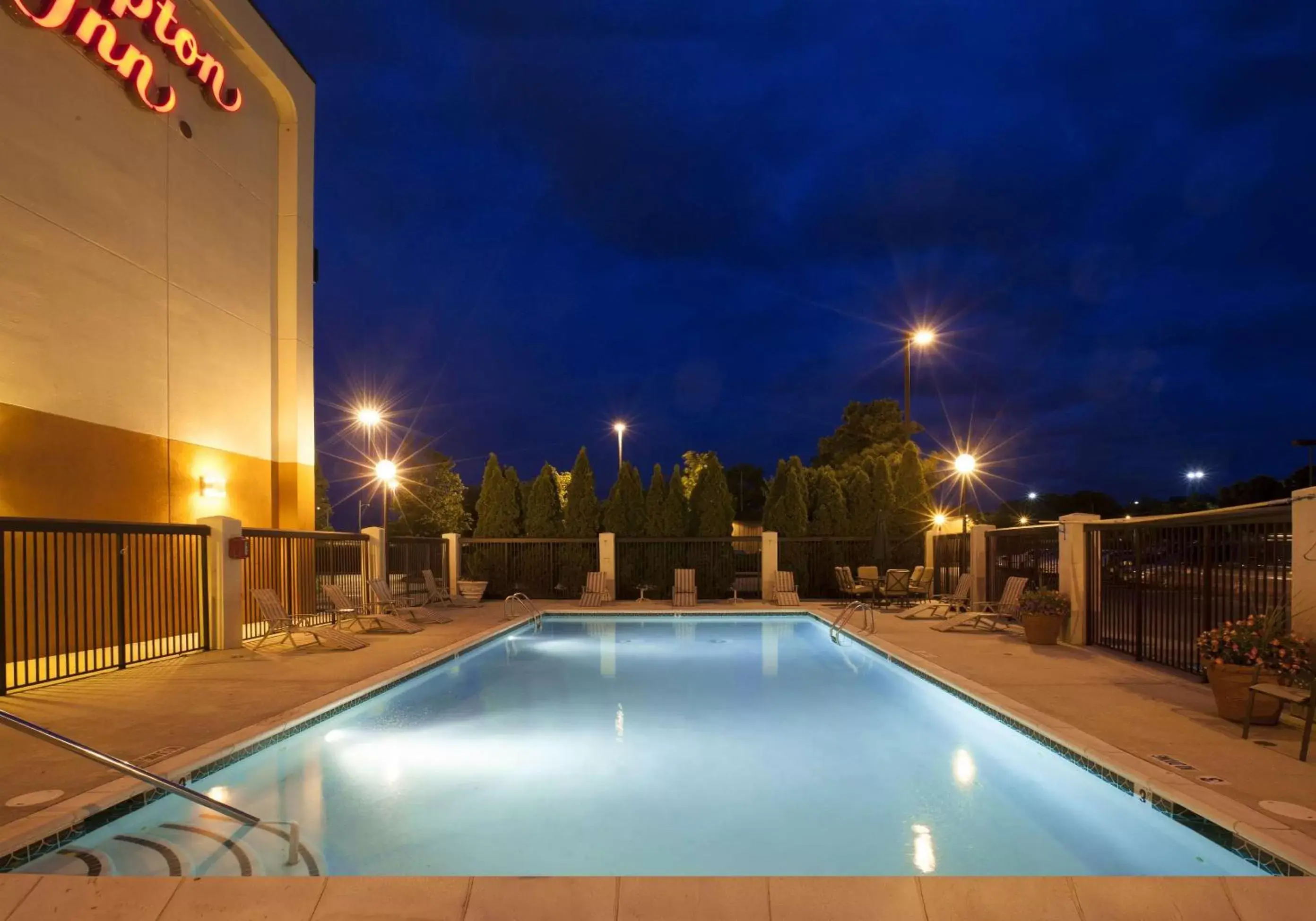 Pool view, Swimming Pool in Hampton Inn Pennsville