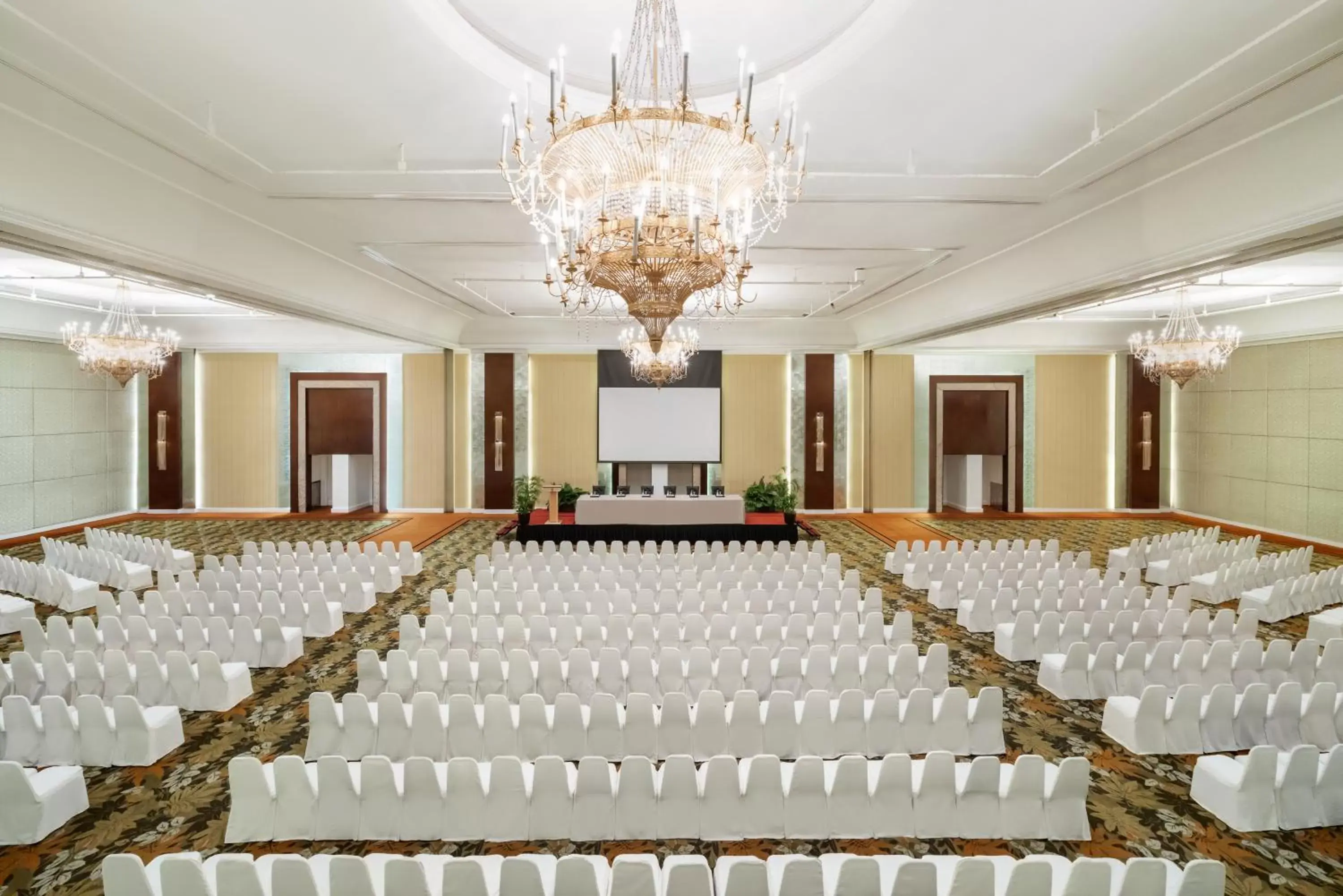 Banquet/Function facilities in Edsa Shangri-La, Manila