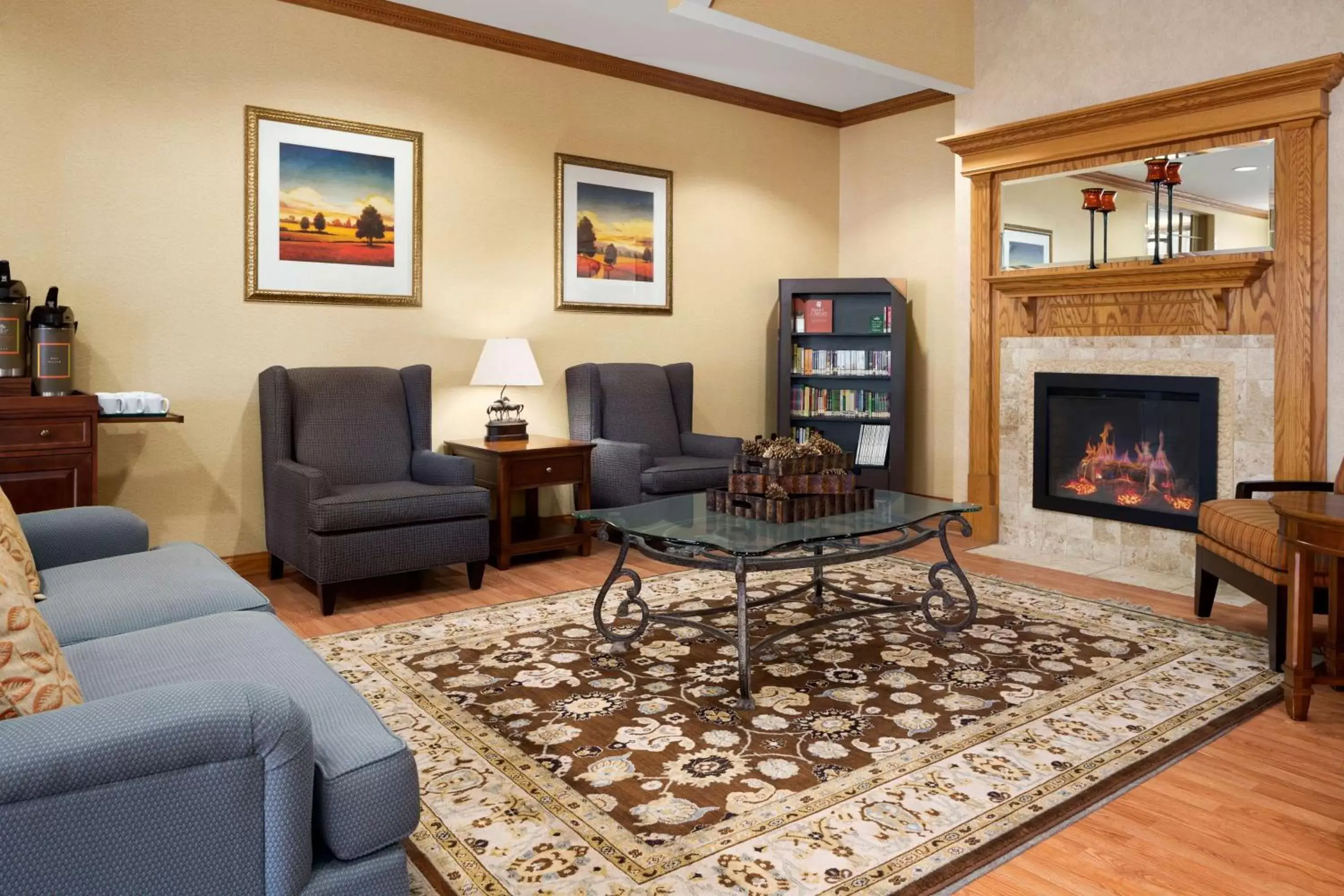 Lobby or reception, Seating Area in Country Inn & Suites by Radisson, Cuyahoga Falls, OH