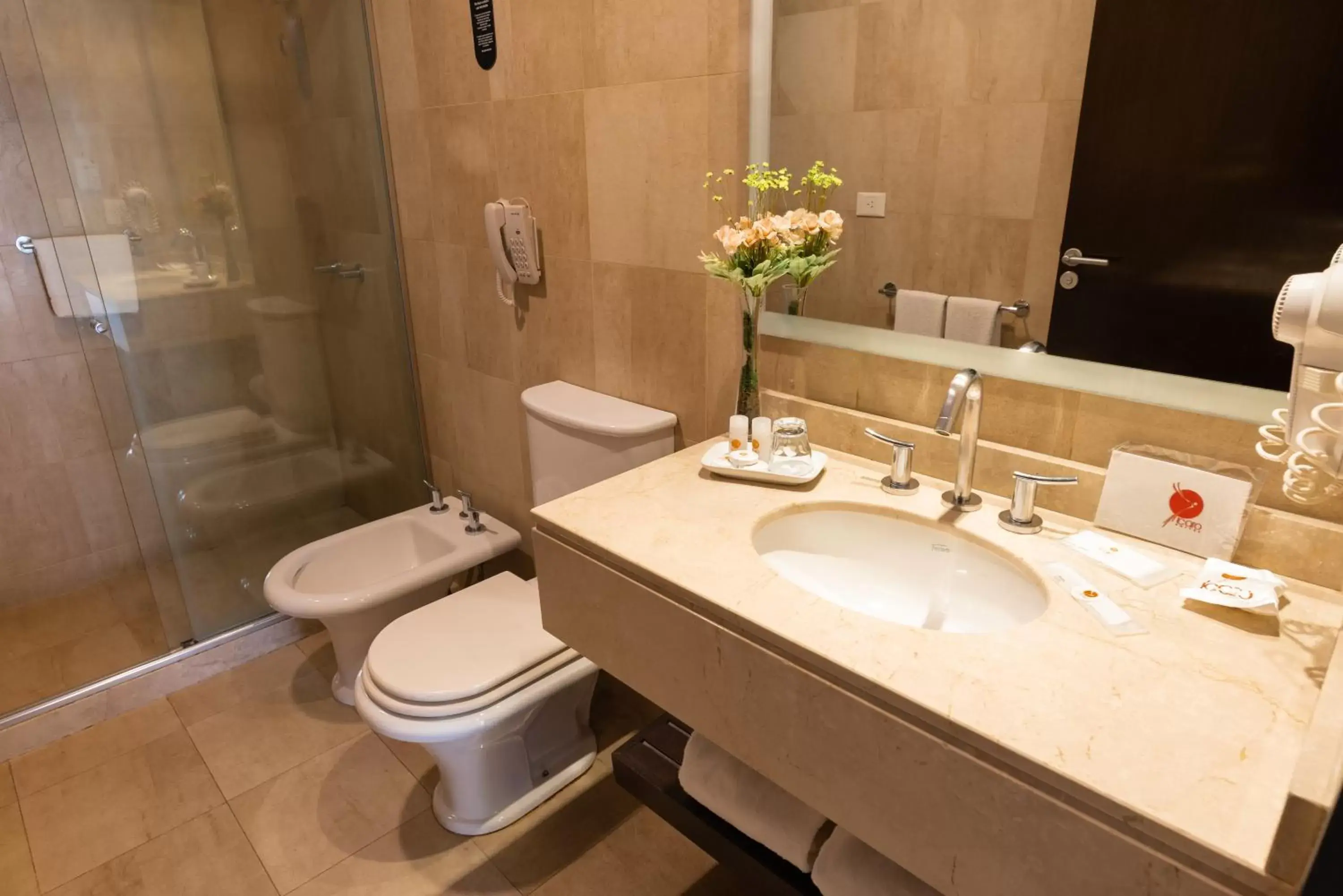 Bathroom in Icaro Suites