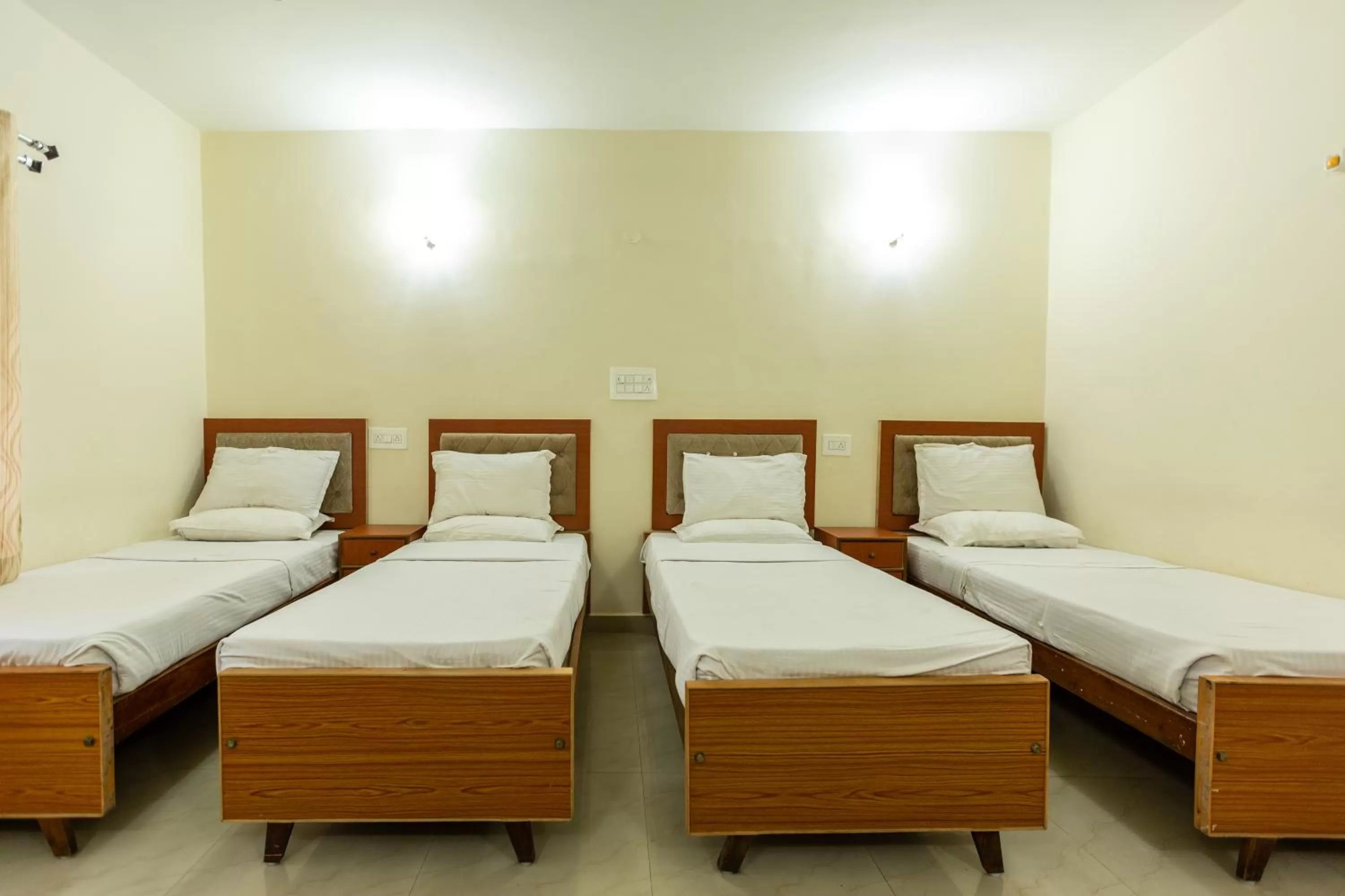 Bed in KSTDC Hotel Mayura Hoysala, Mysore