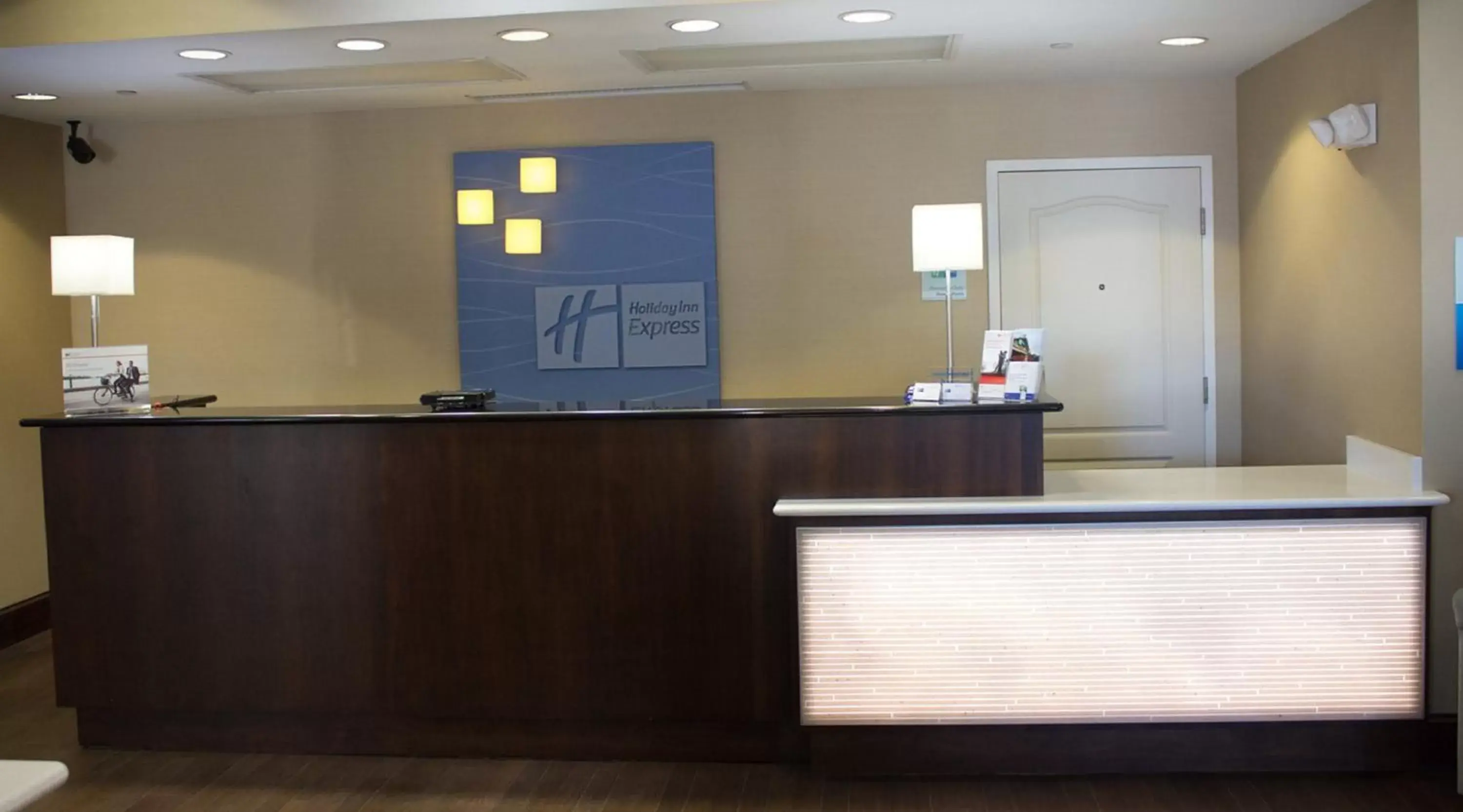 Lobby or reception, Lobby/Reception in Holiday Inn Express West Jefferson, an IHG Hotel
