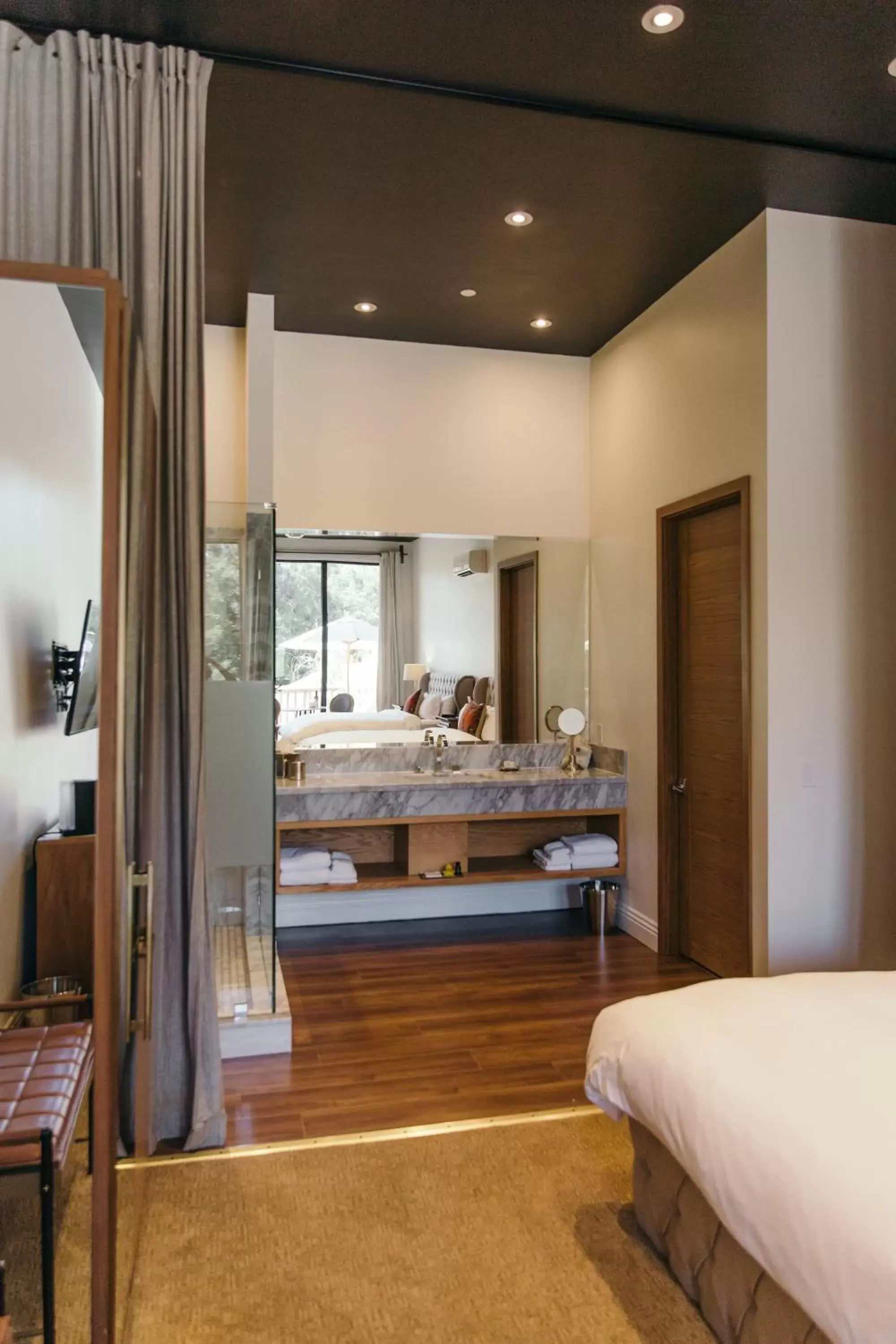 Bathroom, Kitchen/Kitchenette in Calamigos Guest Ranch and Beach Club