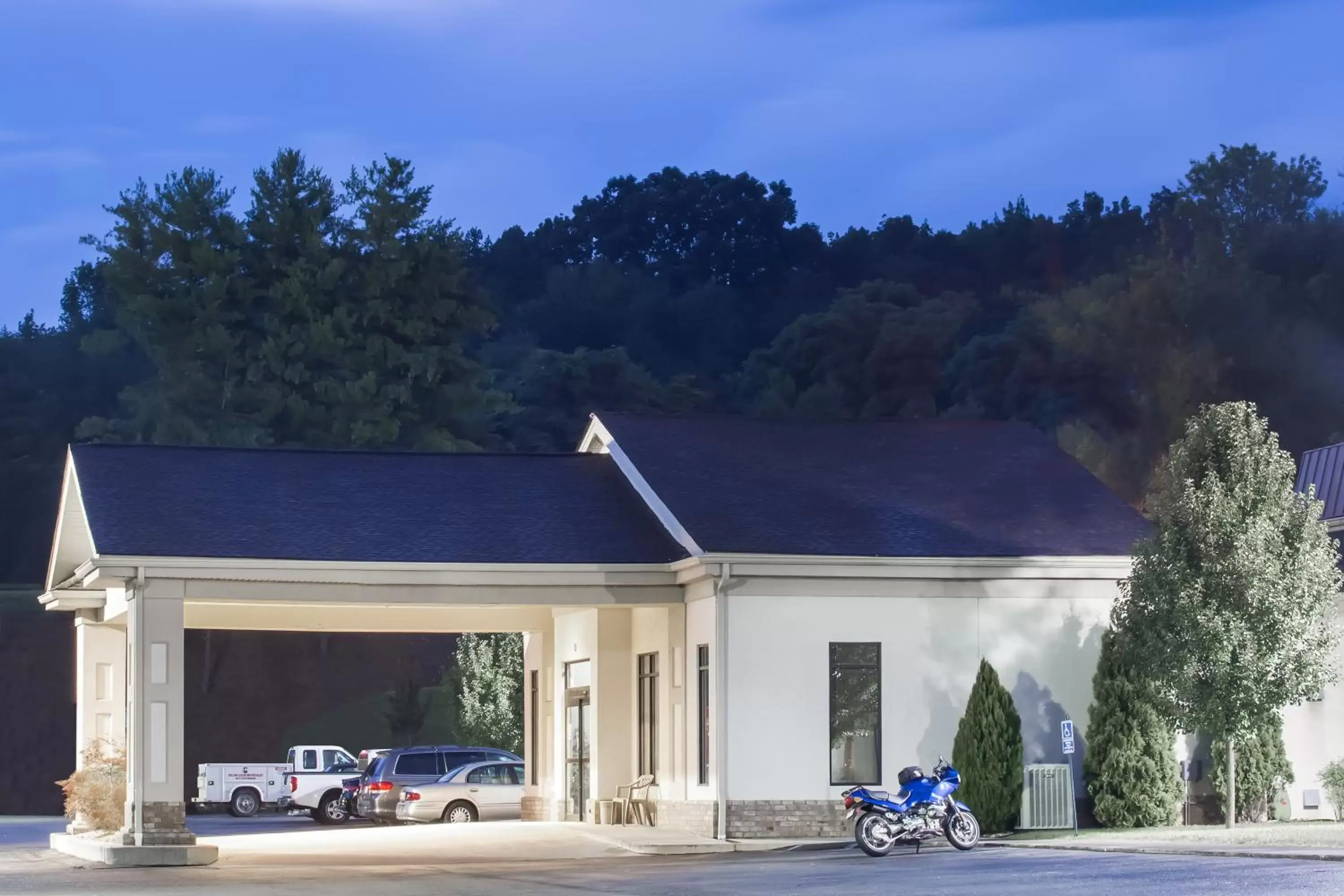 Property Building in Super 8 by Wyndham Daleville/Roanoke