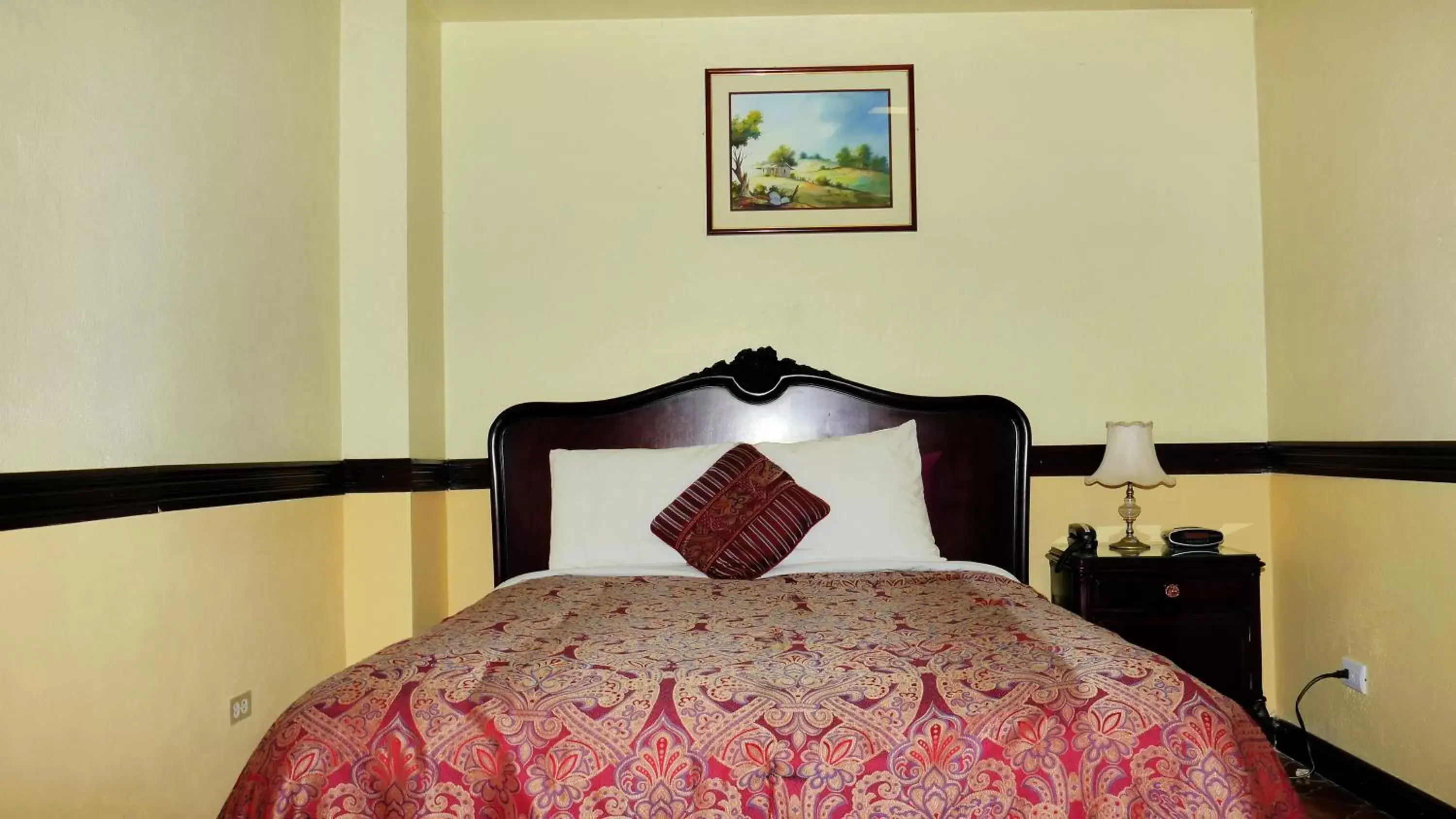 Bed in Hotel Santo Tomas / Historical Property