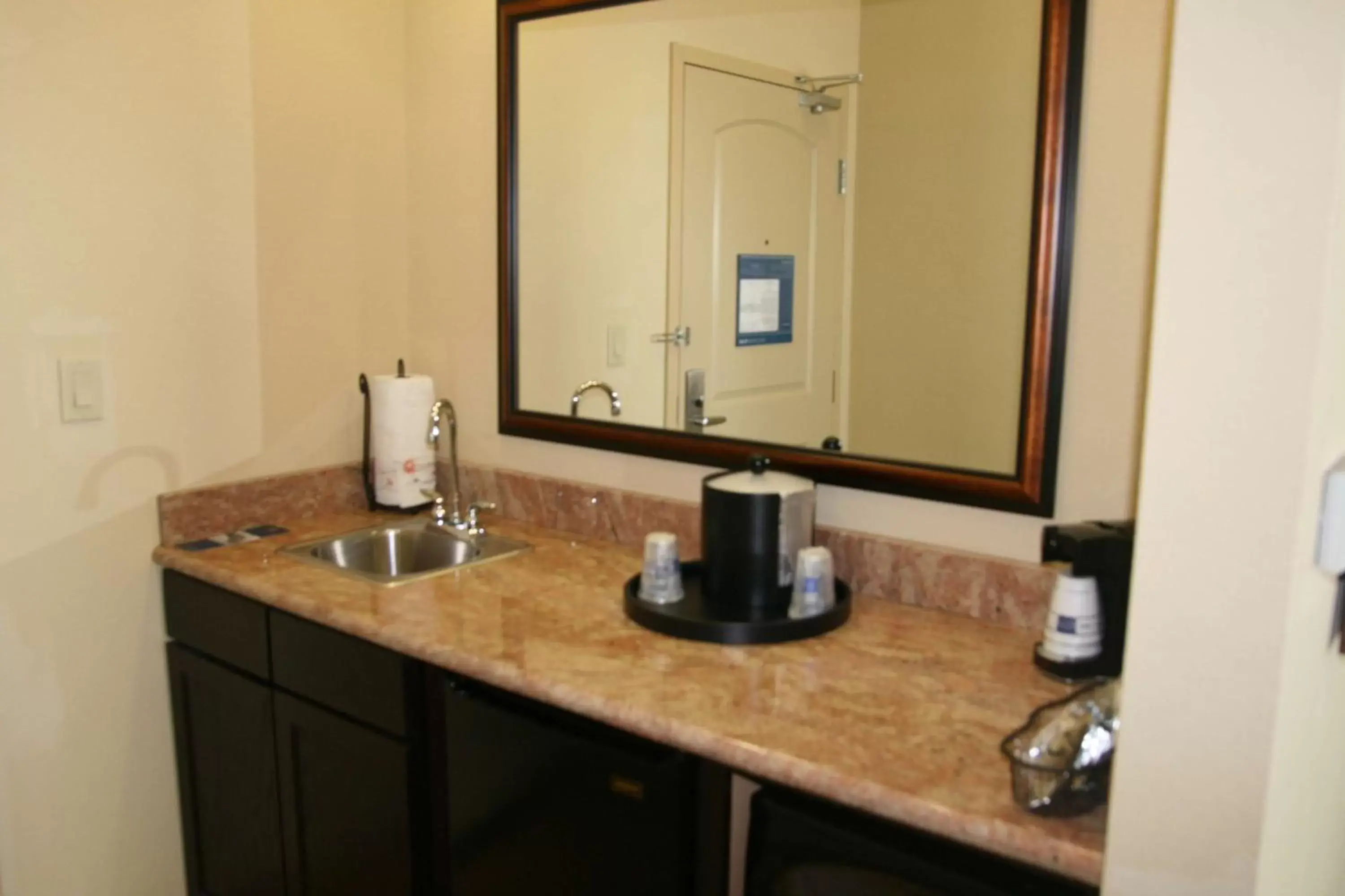 Kitchen or kitchenette in Hampton Inn & Suites New Braunfels Kitchen or kitchenette in Hampton Inn & Suites New Braunfels