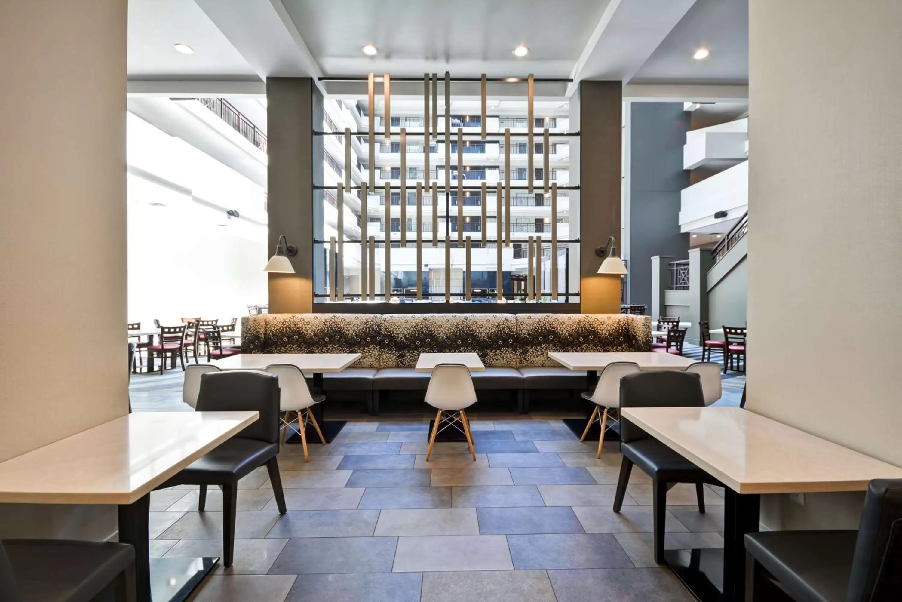 Restaurant/places to eat in Embassy Suites Charlotte