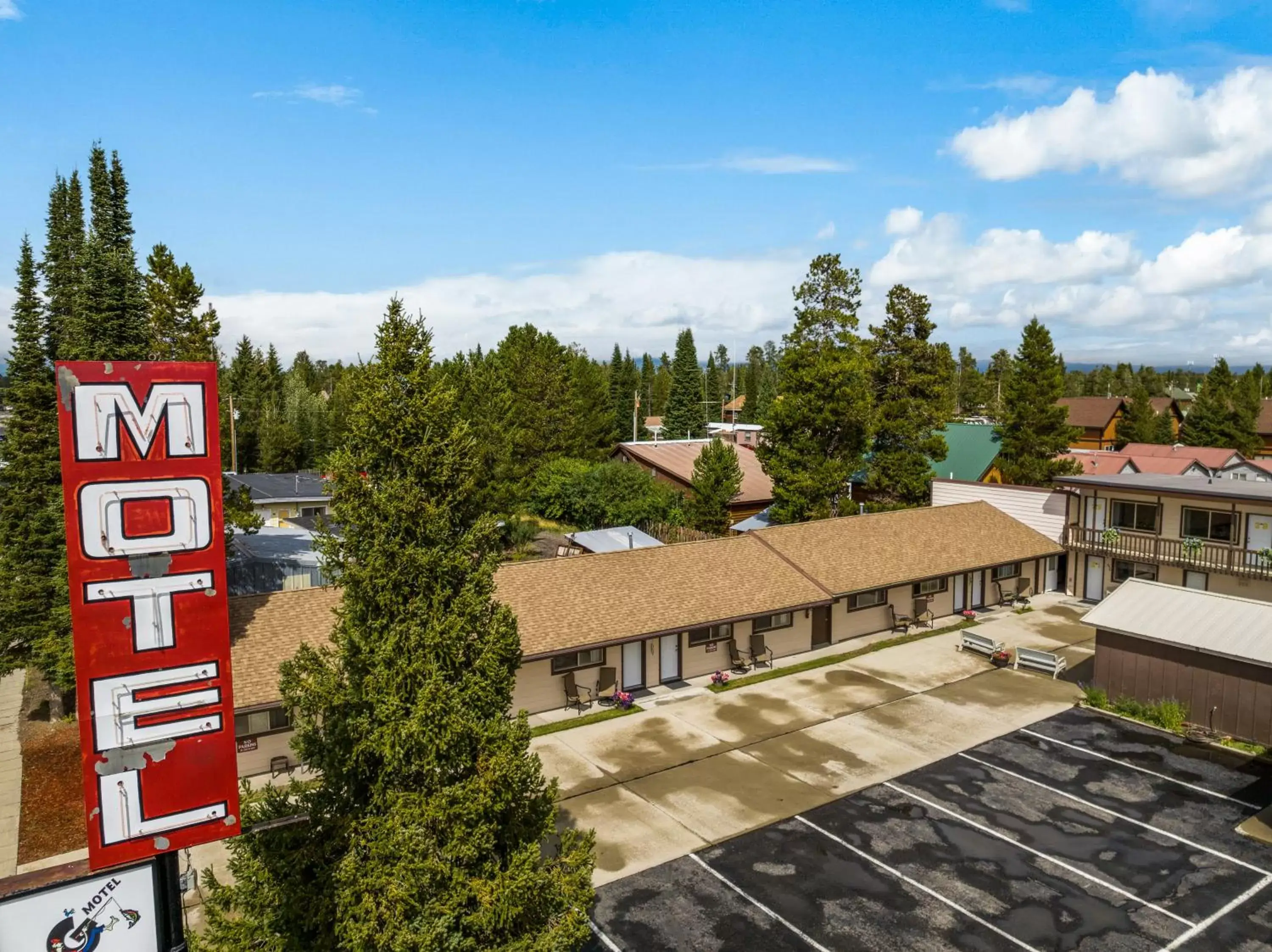 Property building in Lazy Duck Inn