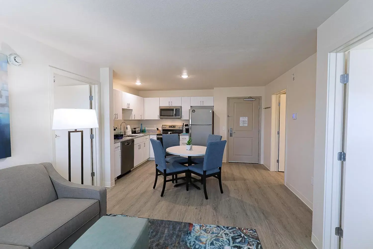 Two Bedroom Suite w/Fully Equipped Kitchen in Waterwalk Minneapolis Plymouth