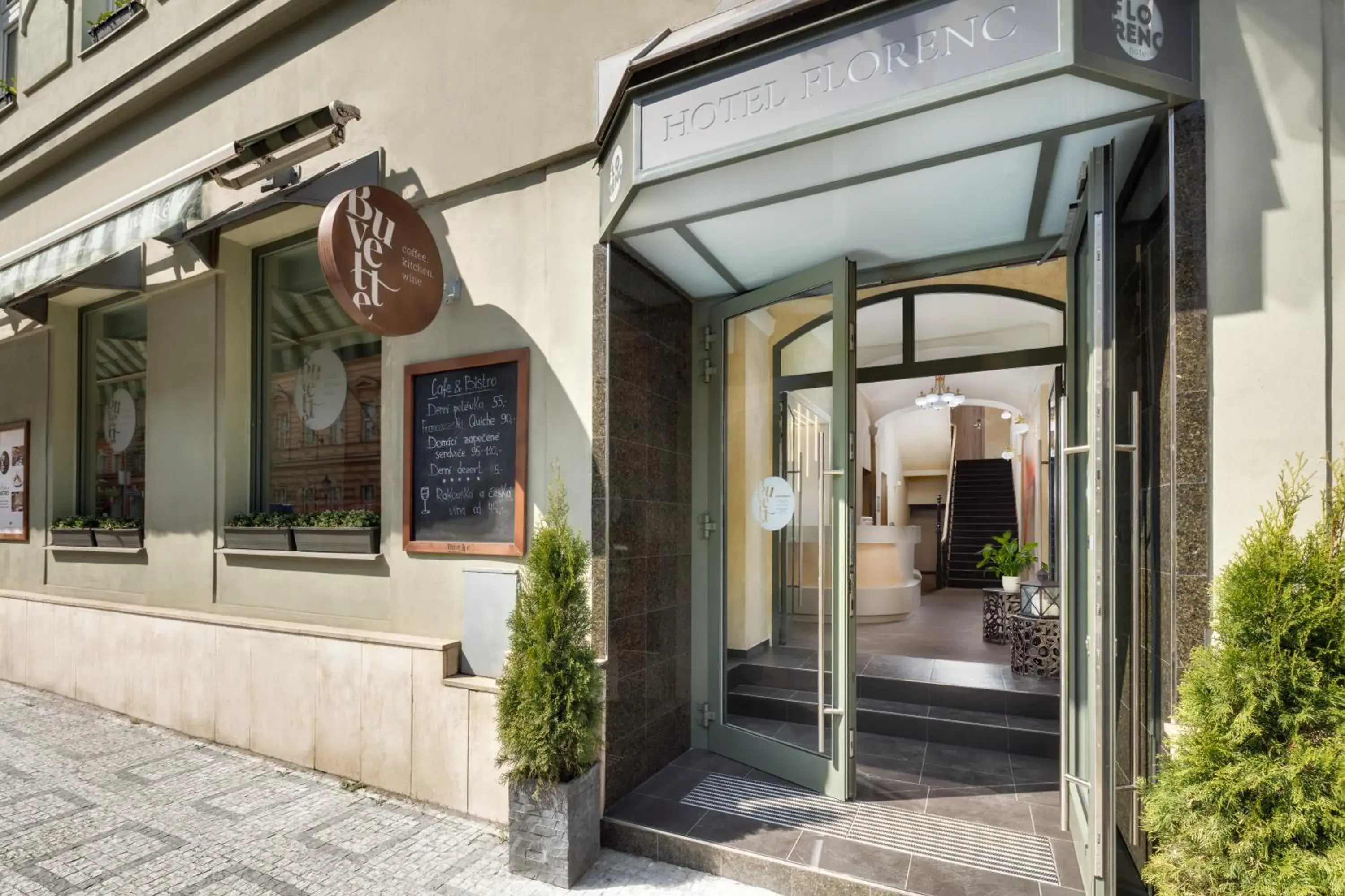 Facade/entrance in Hotel Florenc