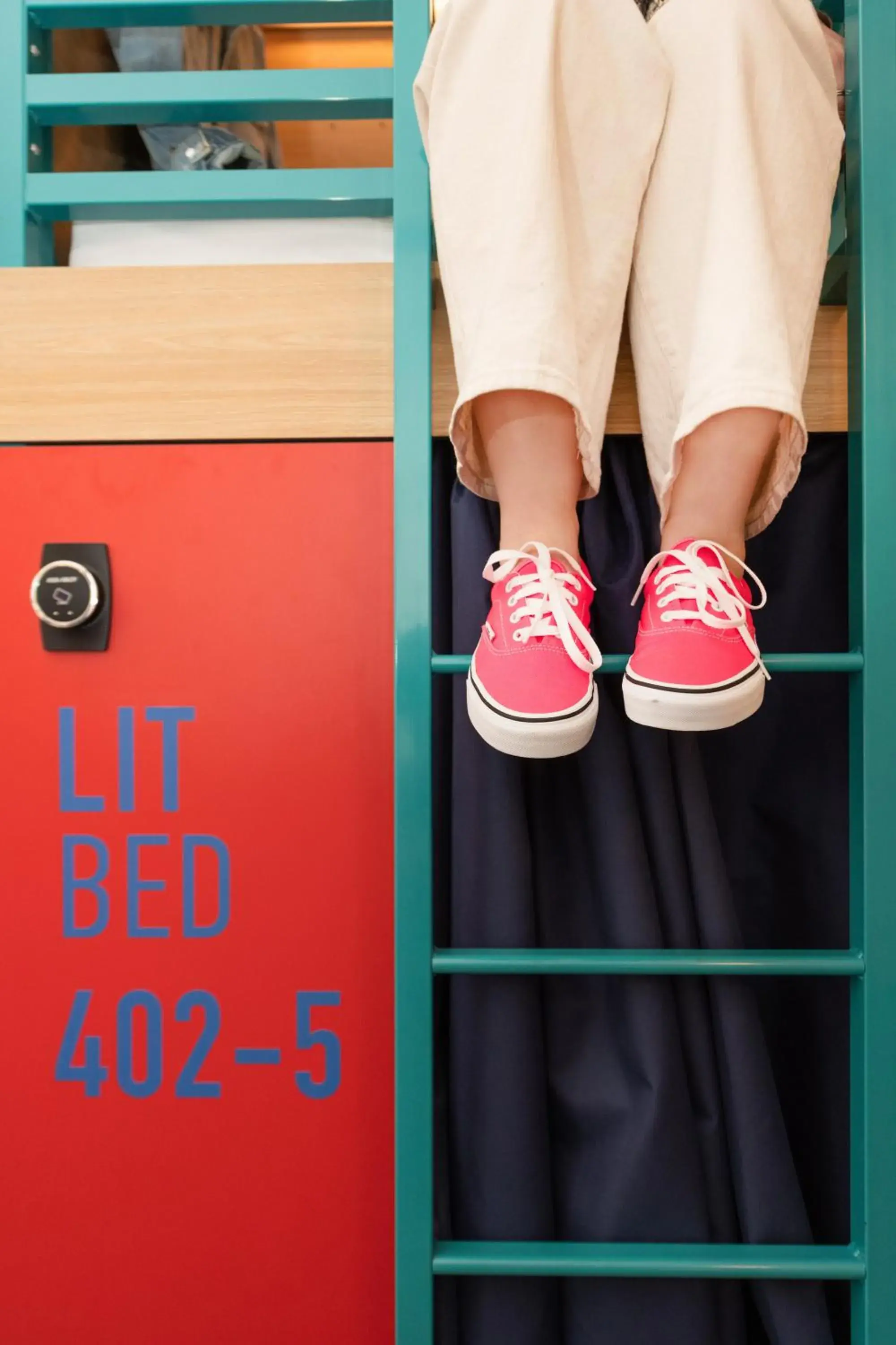 bunk bed in Auberge de jeunesse Hosho Paris Sud - Porte d'Italie bunk bed in Auberge de jeunesse Hosho Paris Sud - Porte d'Italie