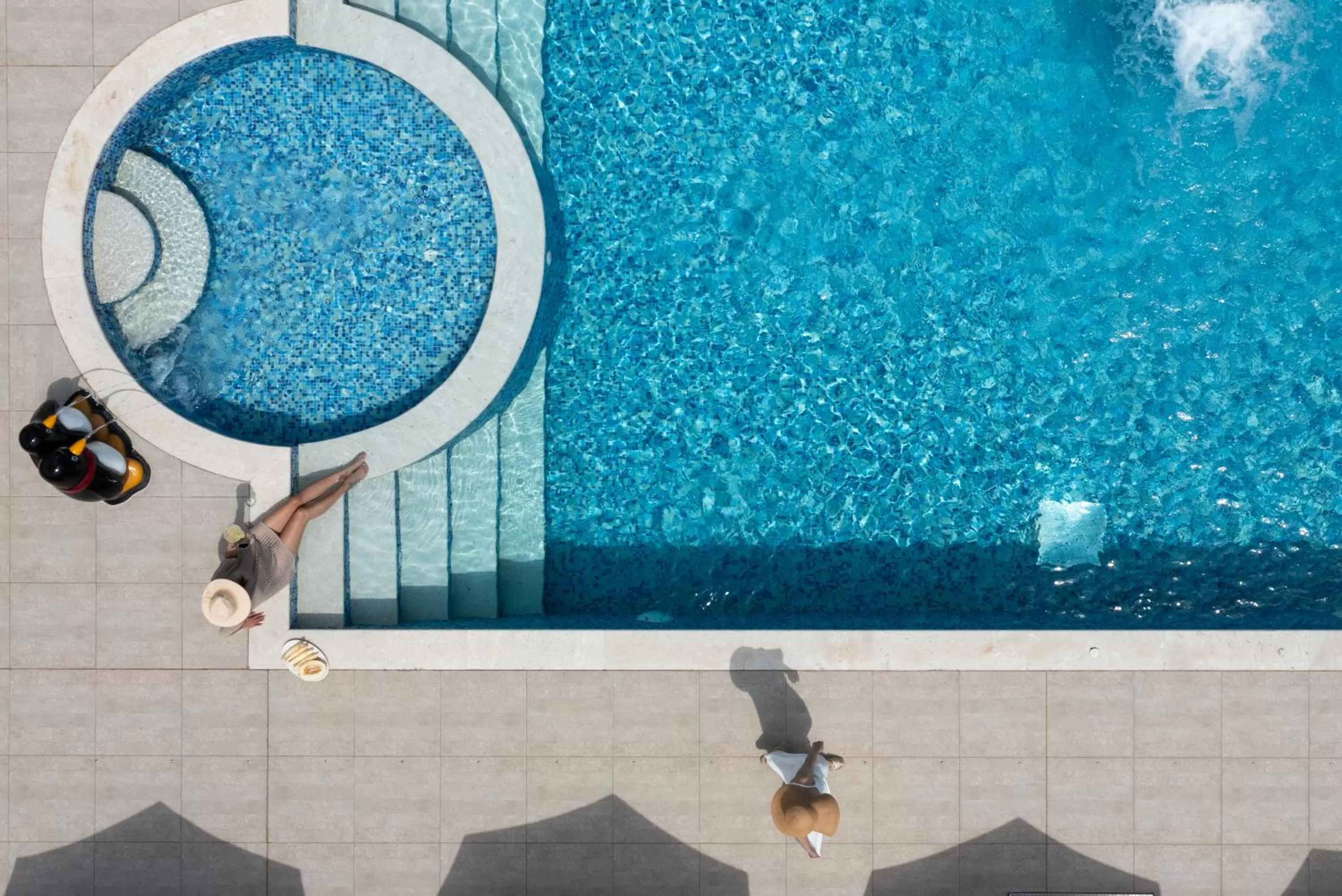 Swimming pool in Villa Sara