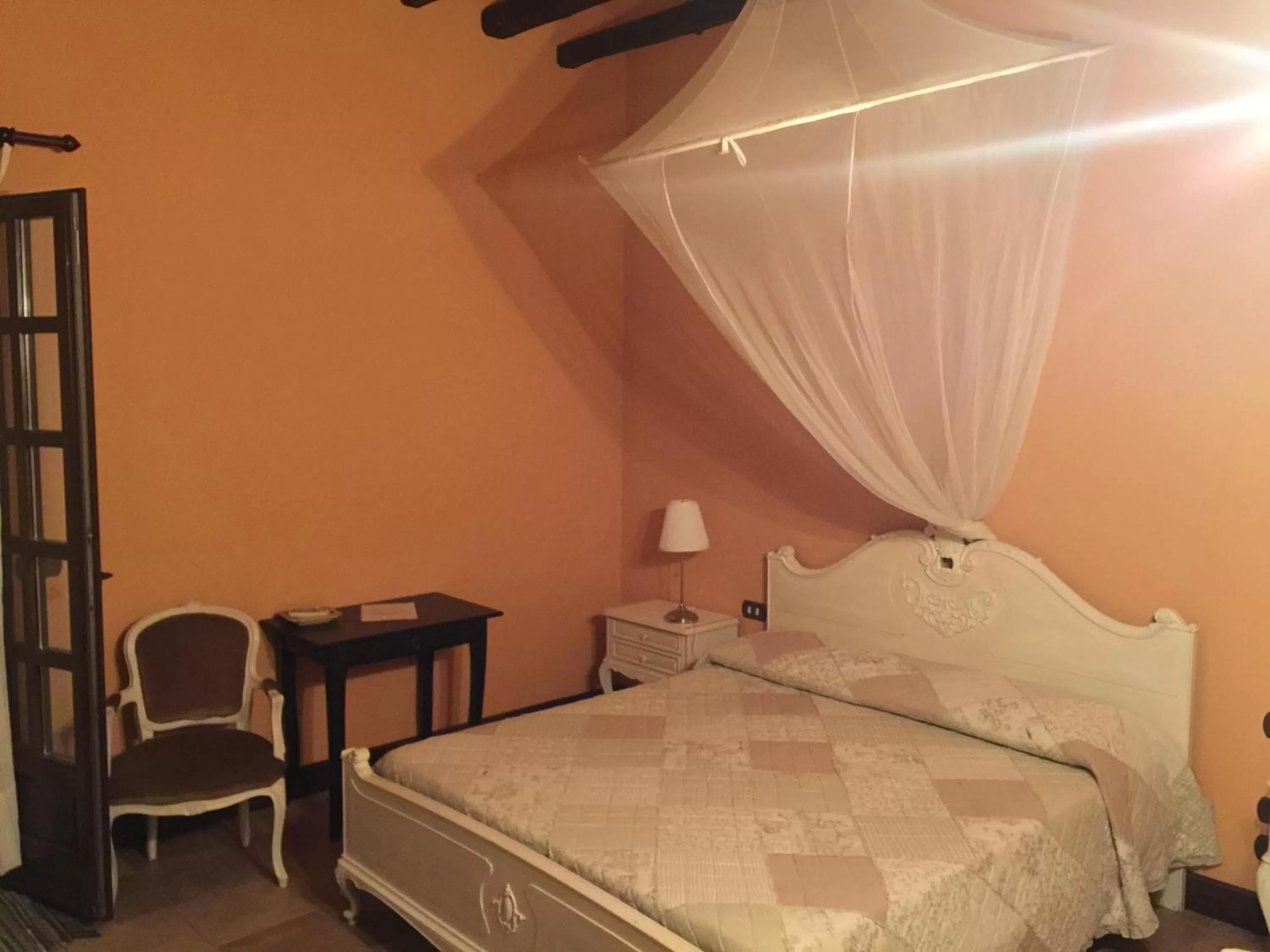 Bathroom, Bed in B&B Rollo Garden