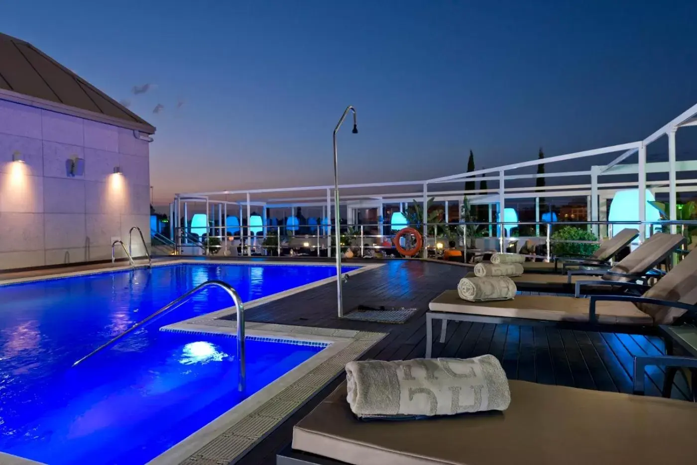 Swimming Pool in Hotel Sevilla Center