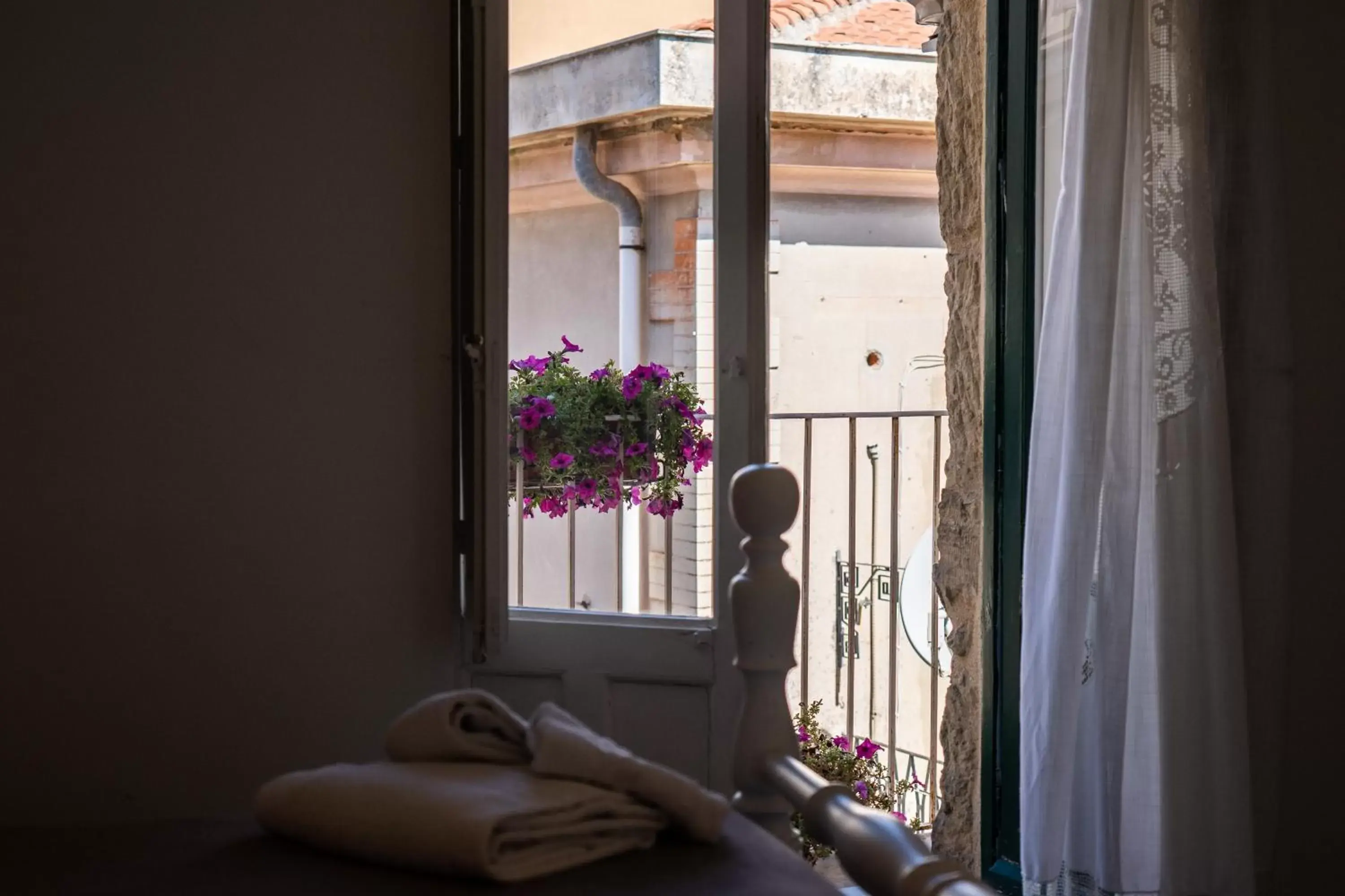 Balcony/Terrace in Bianko EcoChic & L'Angolo di Levante