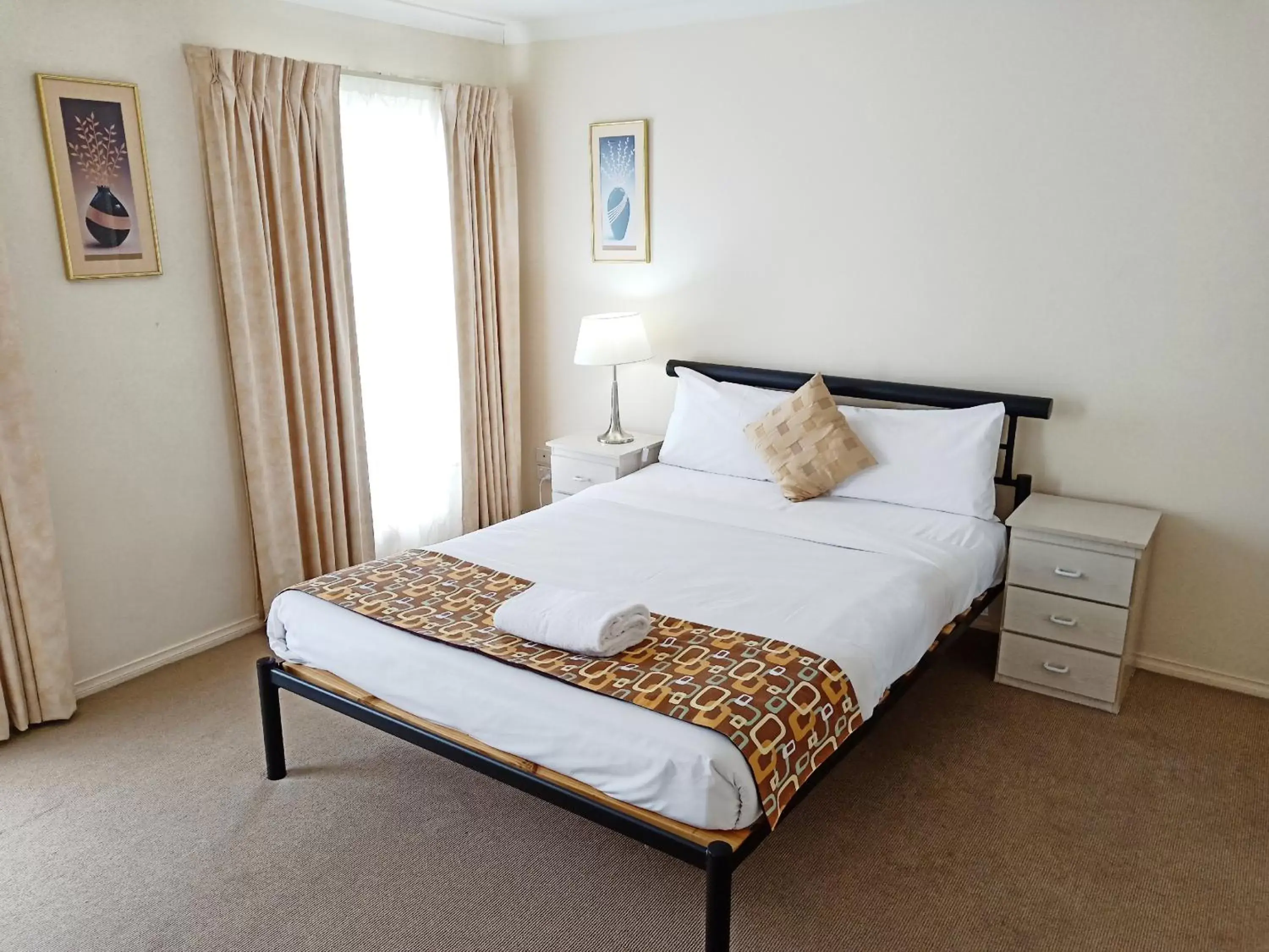 Bed in Glen Inn Bed in Glen Inn