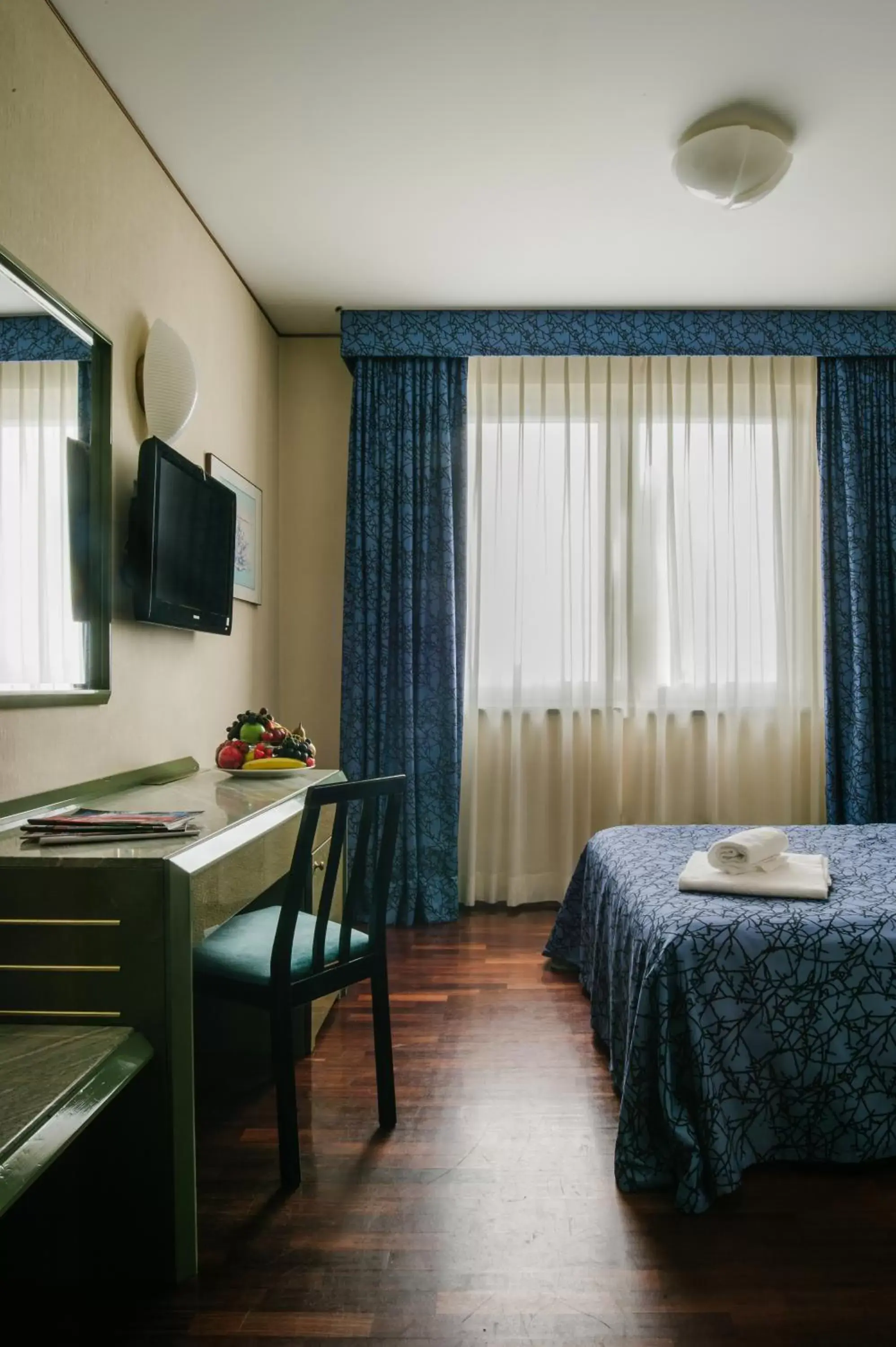 Photo of the whole room, TV/Entertainment Center in Hotel Royal