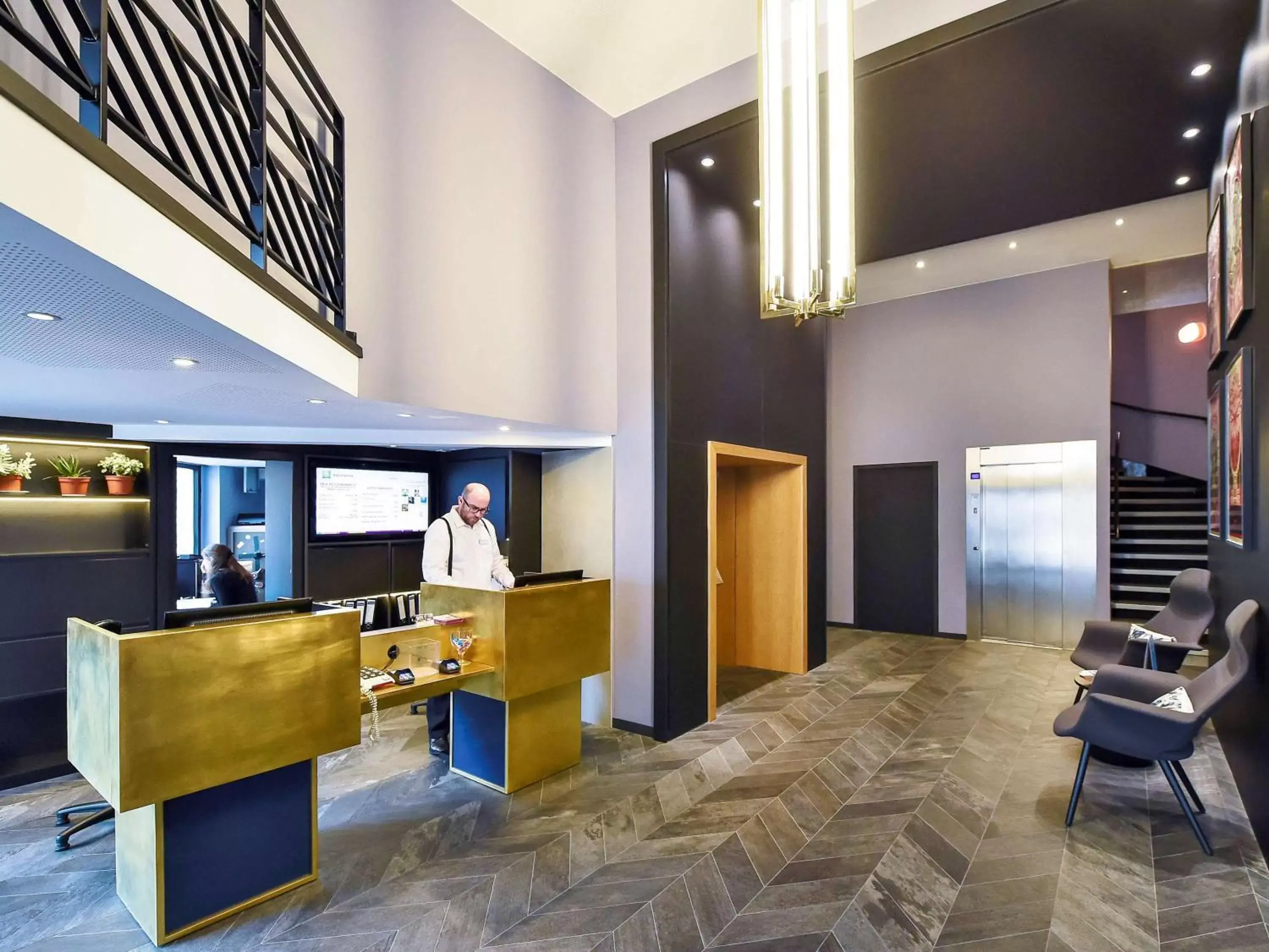 Property building, Lobby/Reception in ibis Styles Dijon Central
