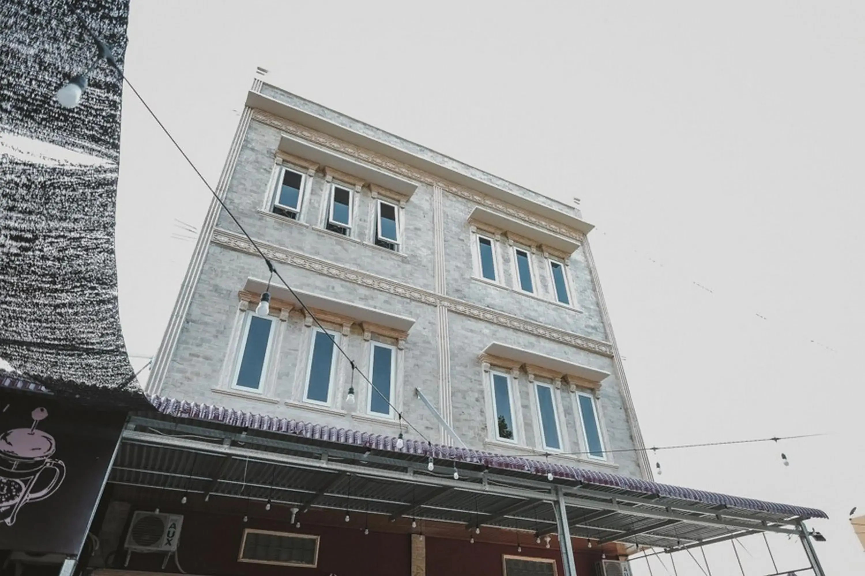 Property Building in RedDoorz Near Ringroad City Walks Medan