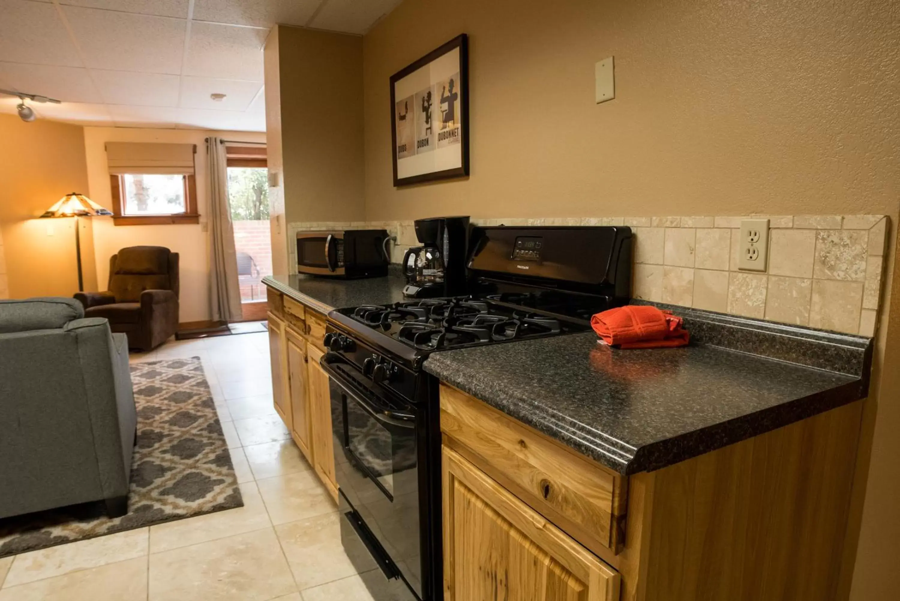 Kitchen or kitchenette, Kitchen/Kitchenette in Silver Moon Inn