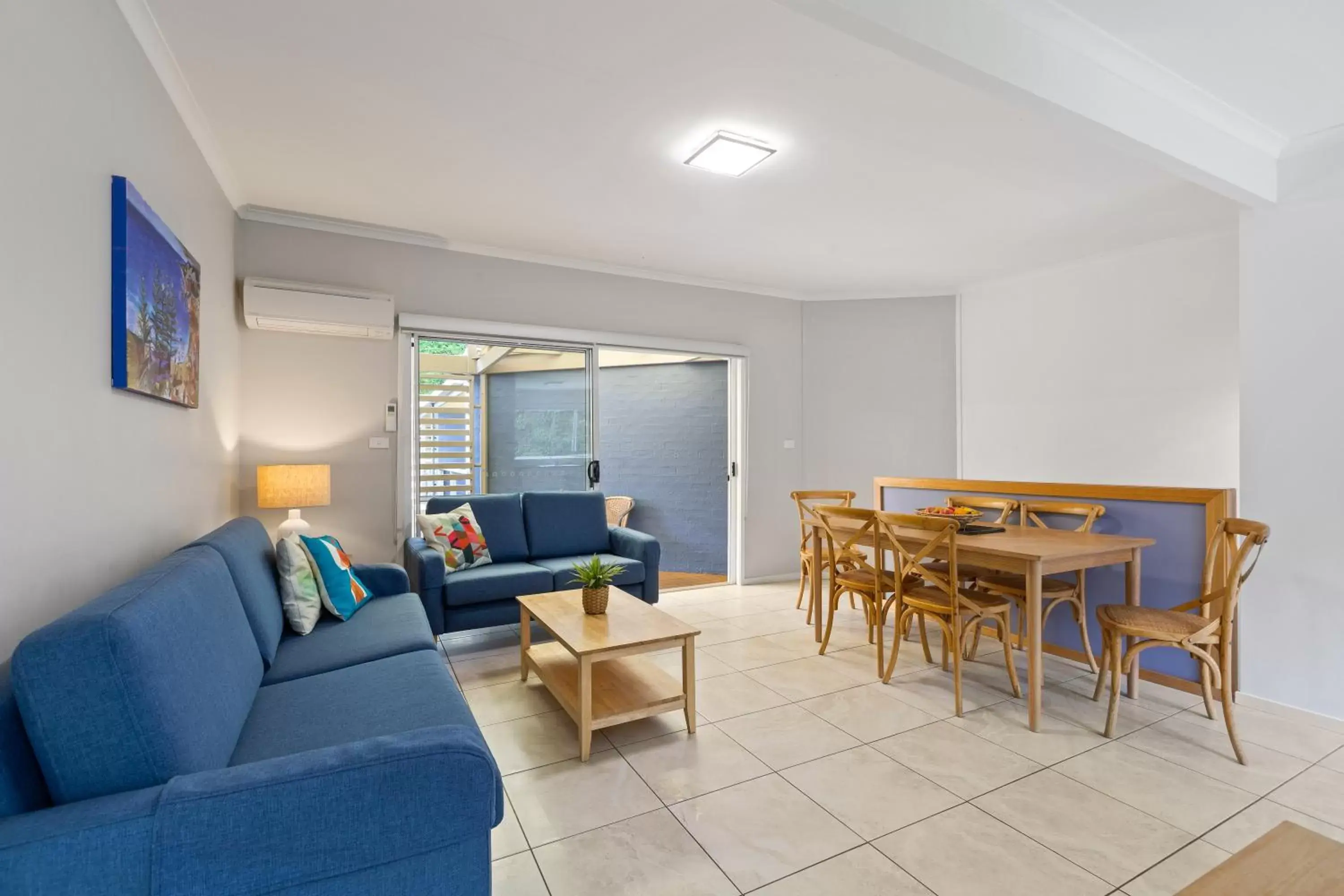 Seating Area in Tathra Beach House Holiday Apartments