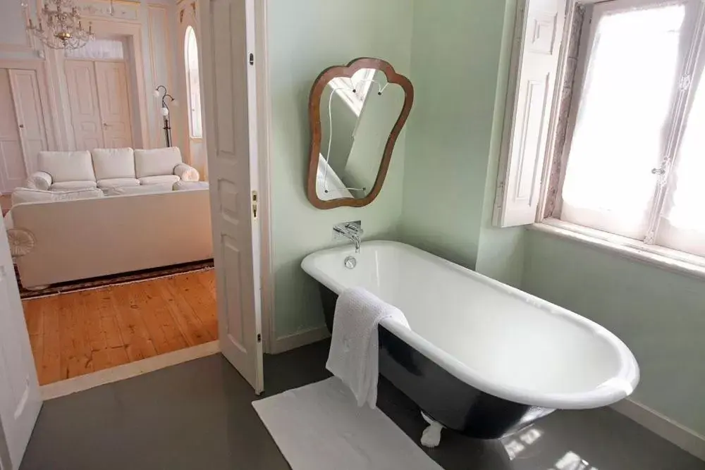 Bathroom in Palacete Chafariz Del Rei - by Unlock Hotels