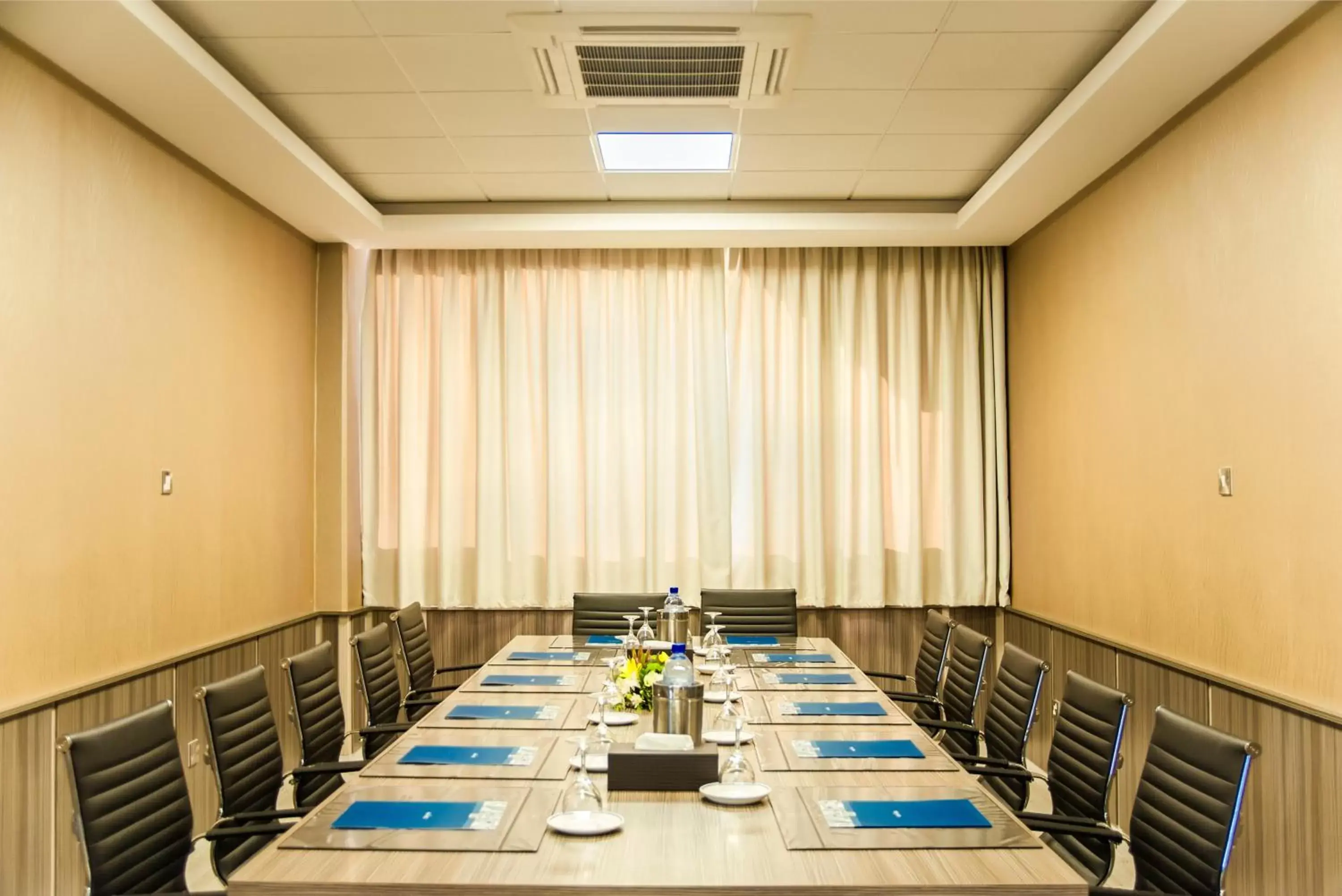 Meeting/conference room in Ajax Hotel