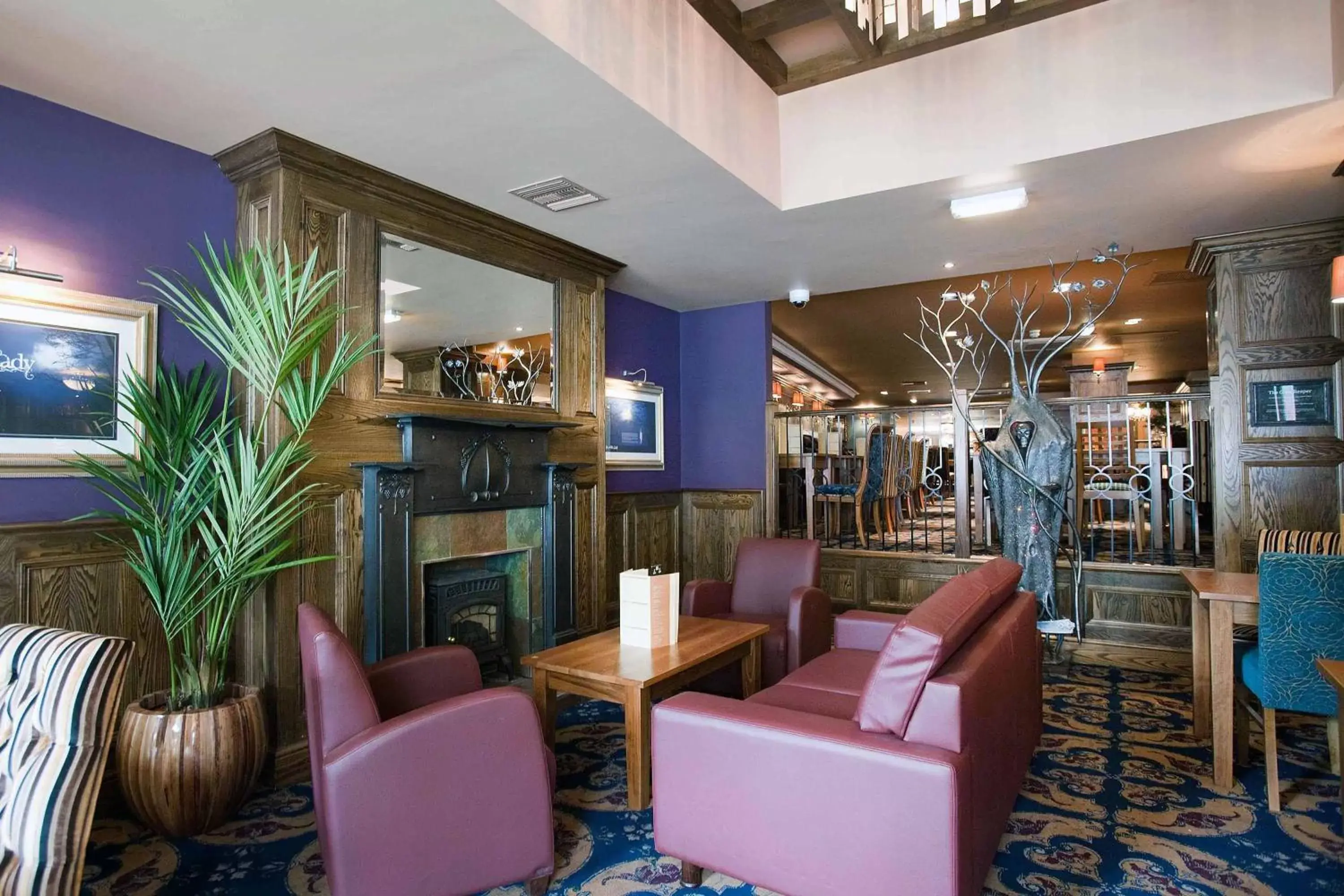 Lounge or bar, Lounge/Bar in The White Lady Wetherspoon